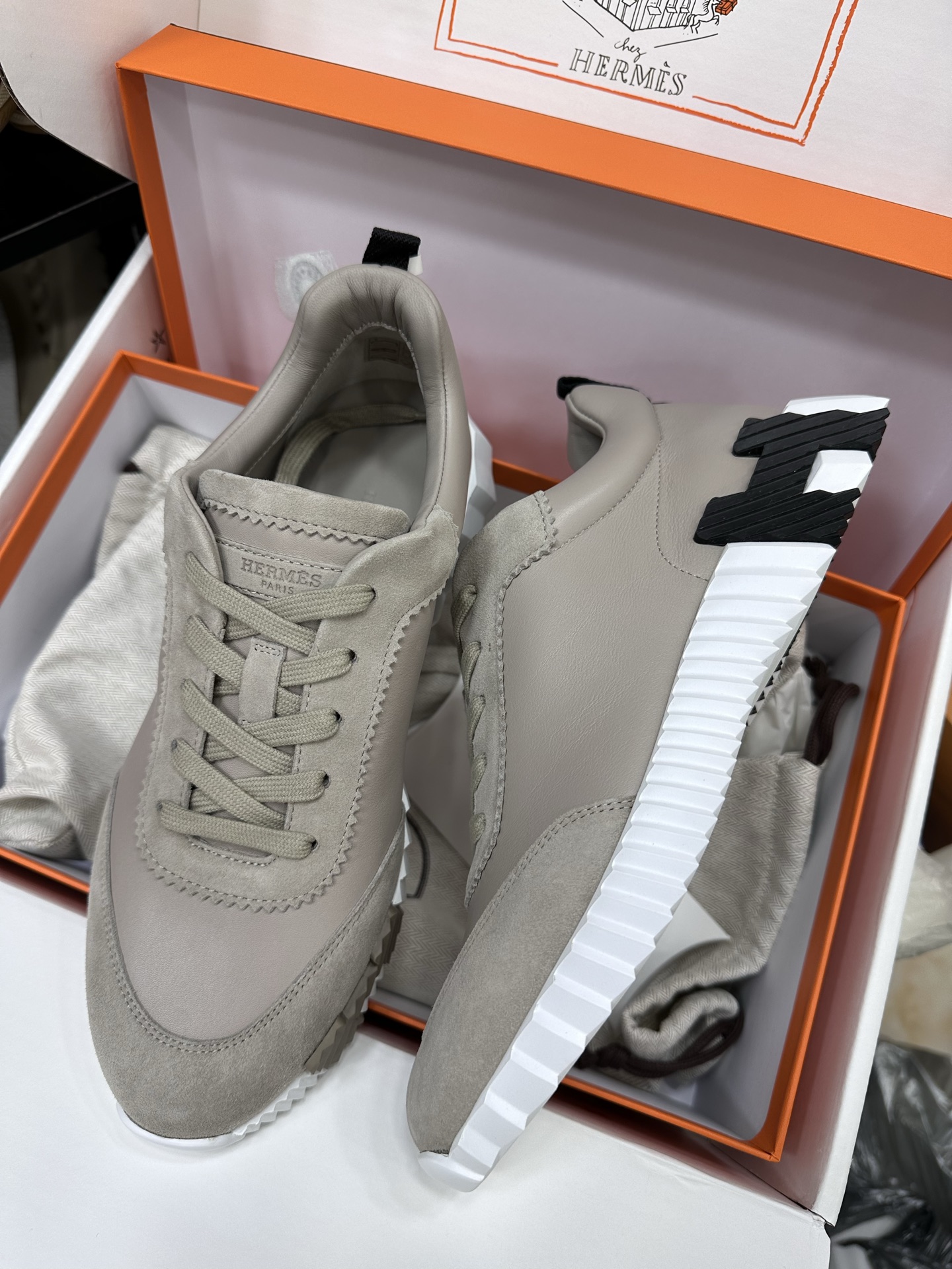 에르메스 Hermes Bouncing 스니커즈