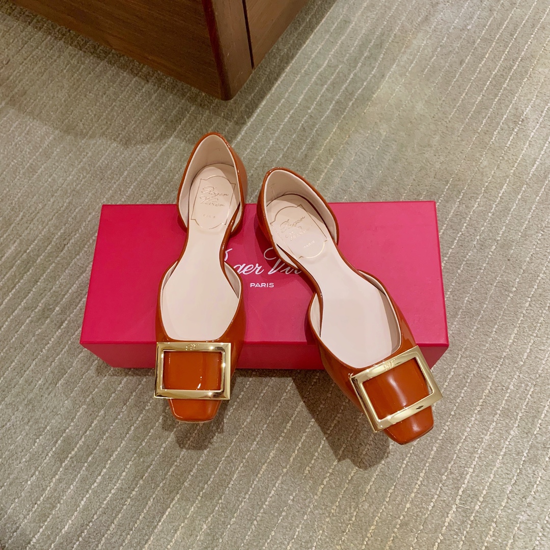 로저비비에 Roger Vivier Trompette Dorsay 발레리나