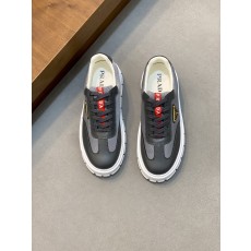 프라다 Prada 스니커즈