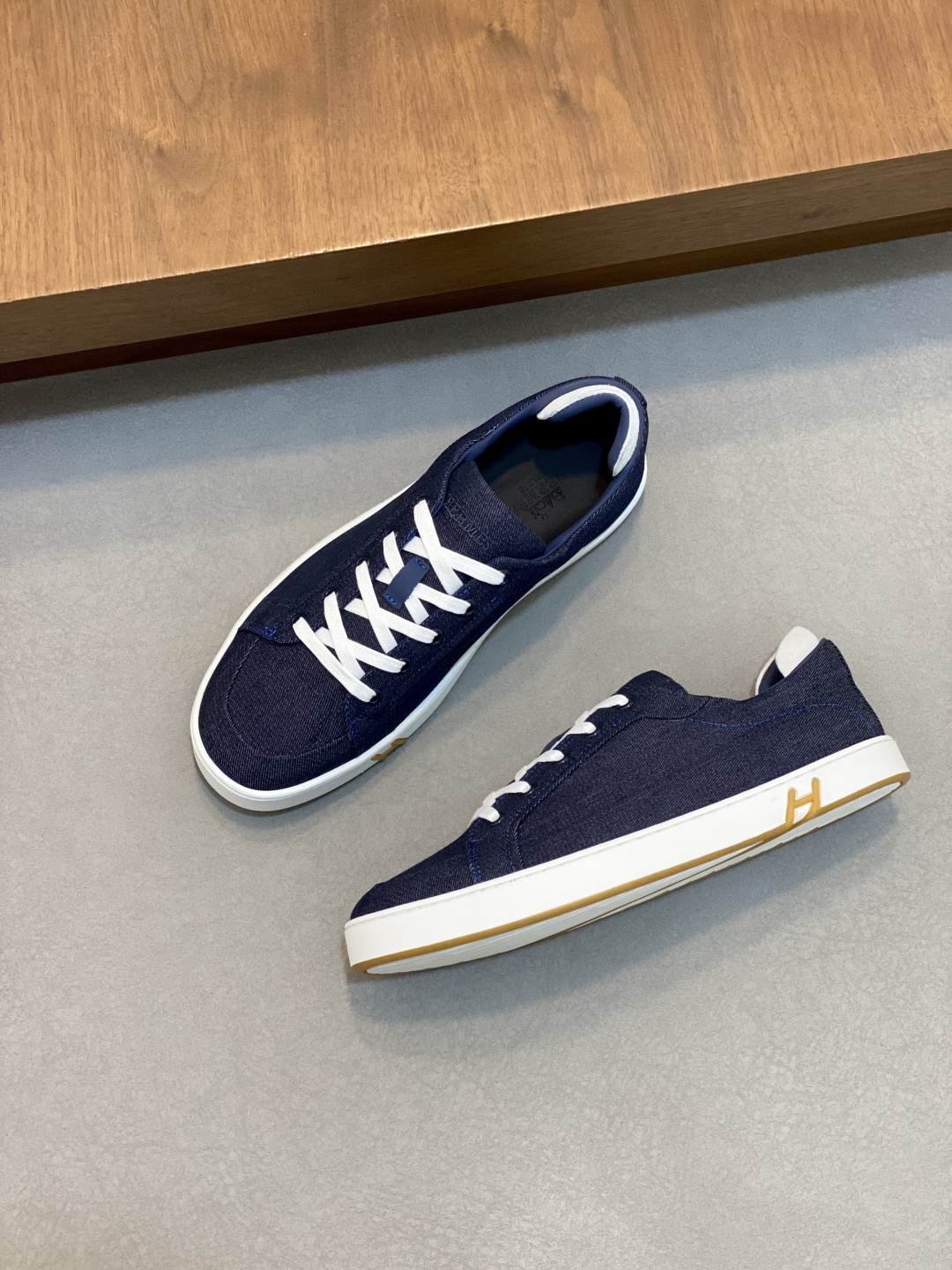 에르메스 Hermes Kiddy 스니커즈