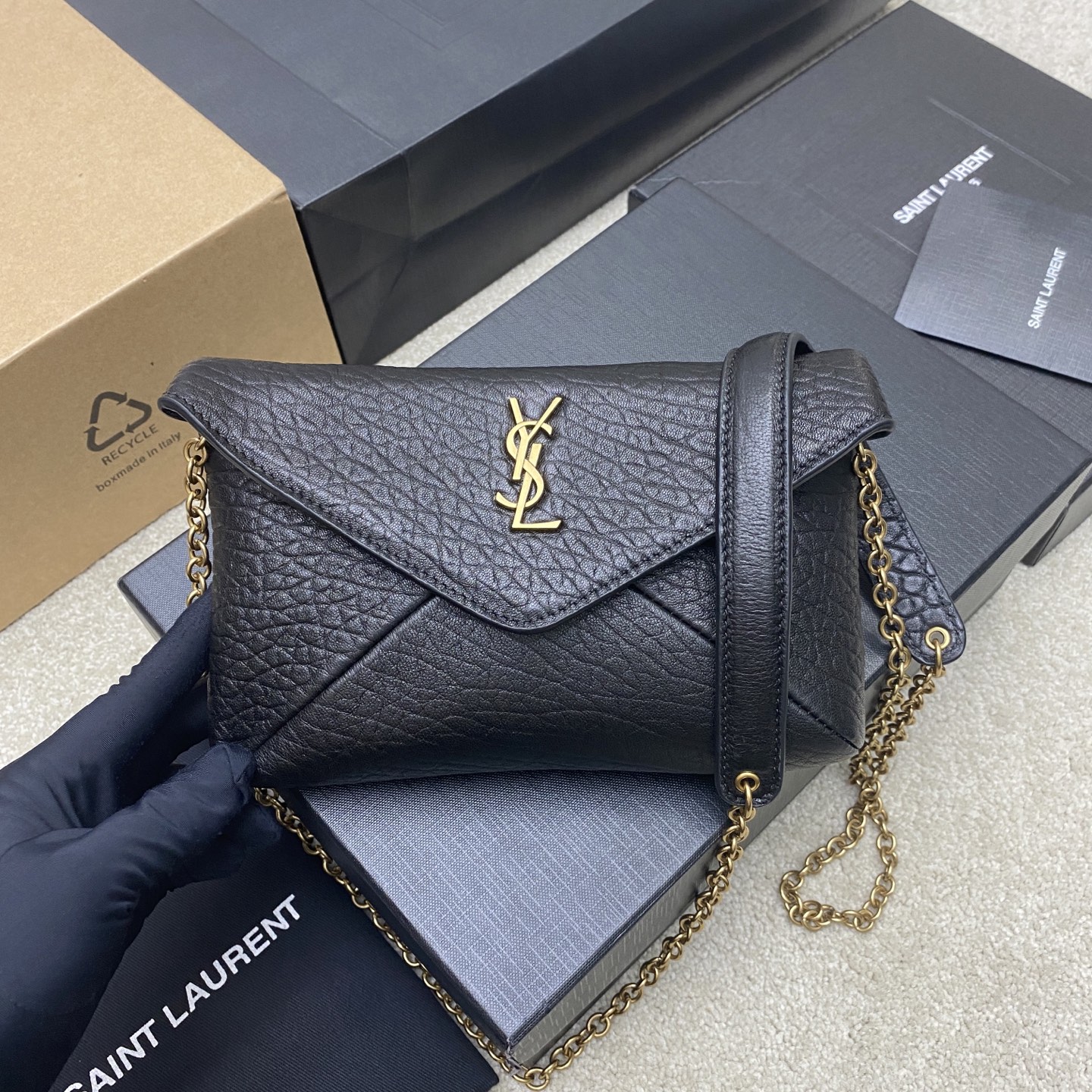 생로랑 Saint laurent/YSL 819271 Cassandre Chain Pouch in Lambskin 19cm