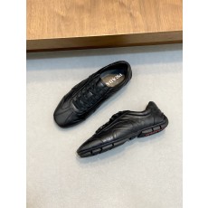 프라다 Prada 스니커즈