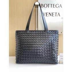 보테가베네타 Bottega Veneta Large Intrecciato Zipped Tote 786666
