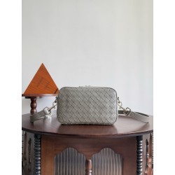 보테가 베네타 Bottega Veneta 755923 Intrecciato Camera Bag 24.5CM