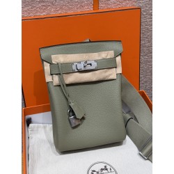 에르메스 Hermes Hac a dos 28cm Togo Q1 Sauge/silver