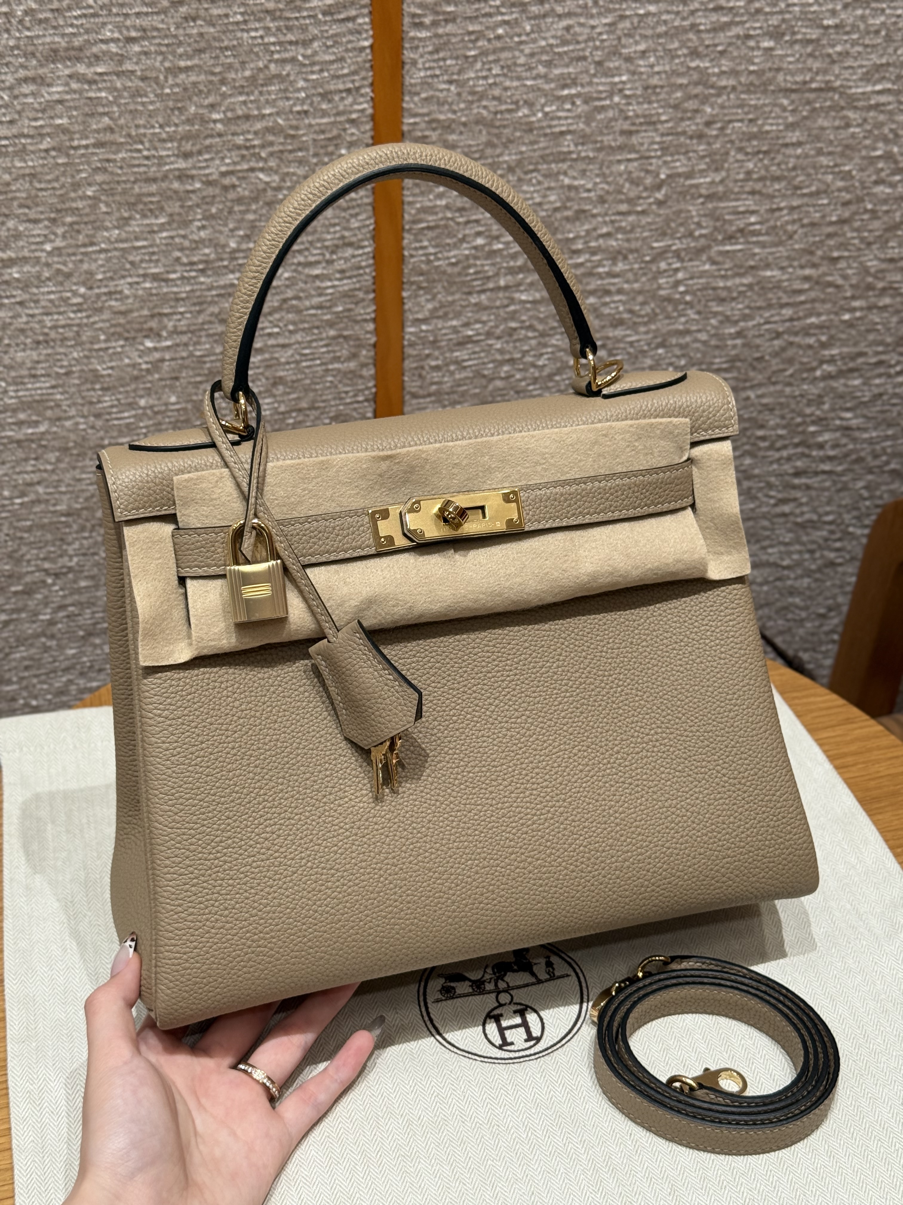 에르메스 Hermes Kelly 28cm Togo S2 Trench/gold