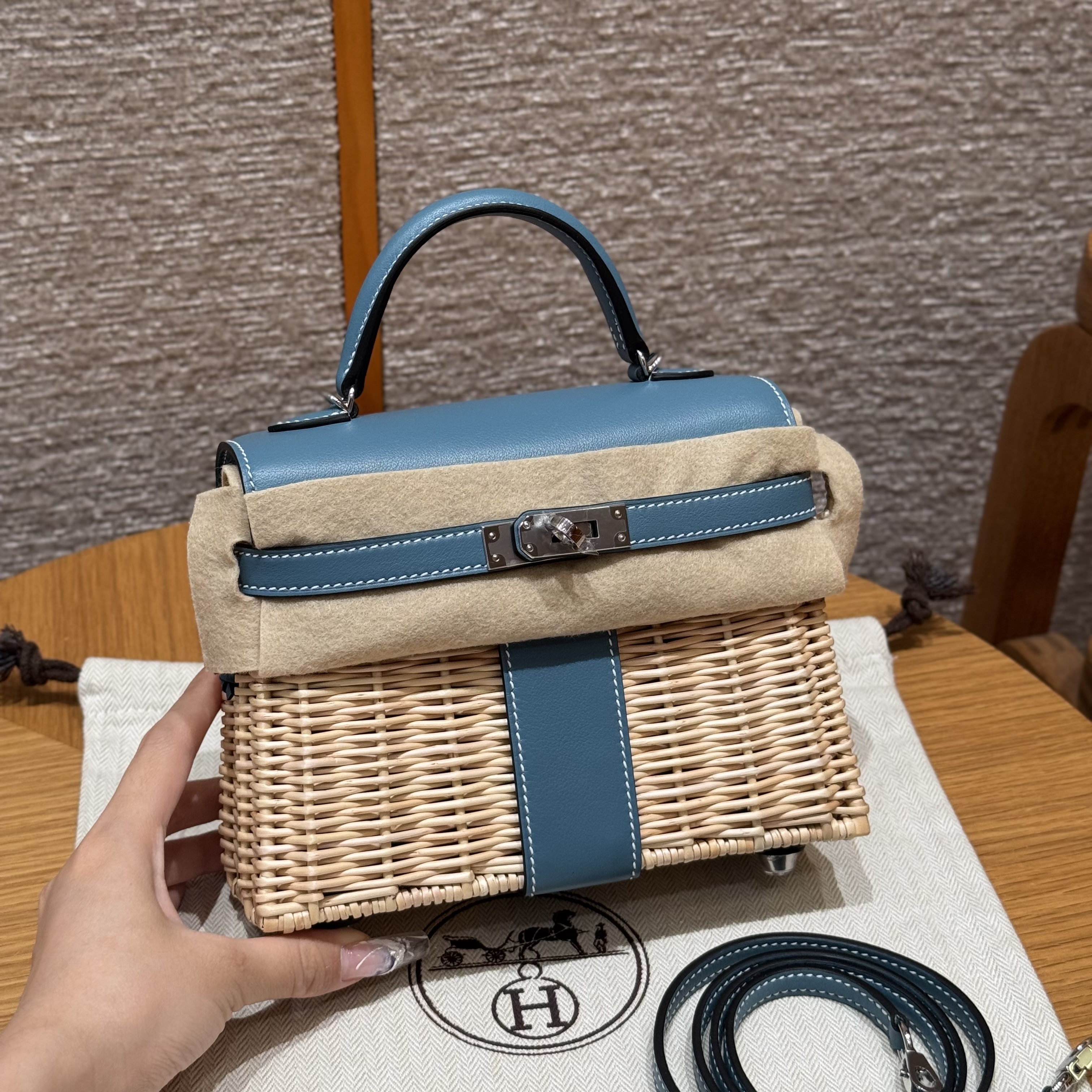 에르메스 Hermes Kelly Picnic 20cm Swift 75 Blue Jean/silver