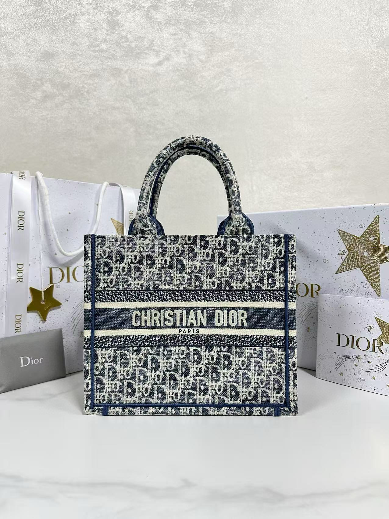 디올 Dior Small Dior Book Tote Blue Oblique 26cm