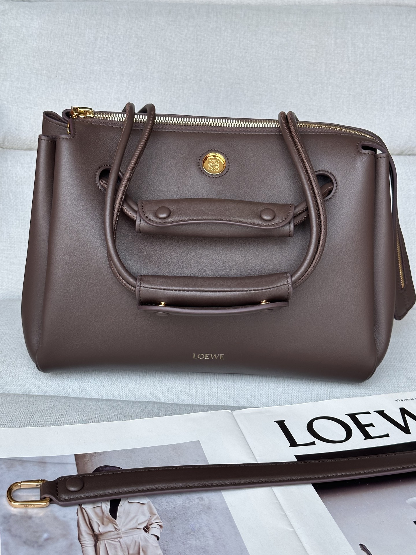 로에베 Loewe 0255 madrid 탑 핸들백 28.5CM