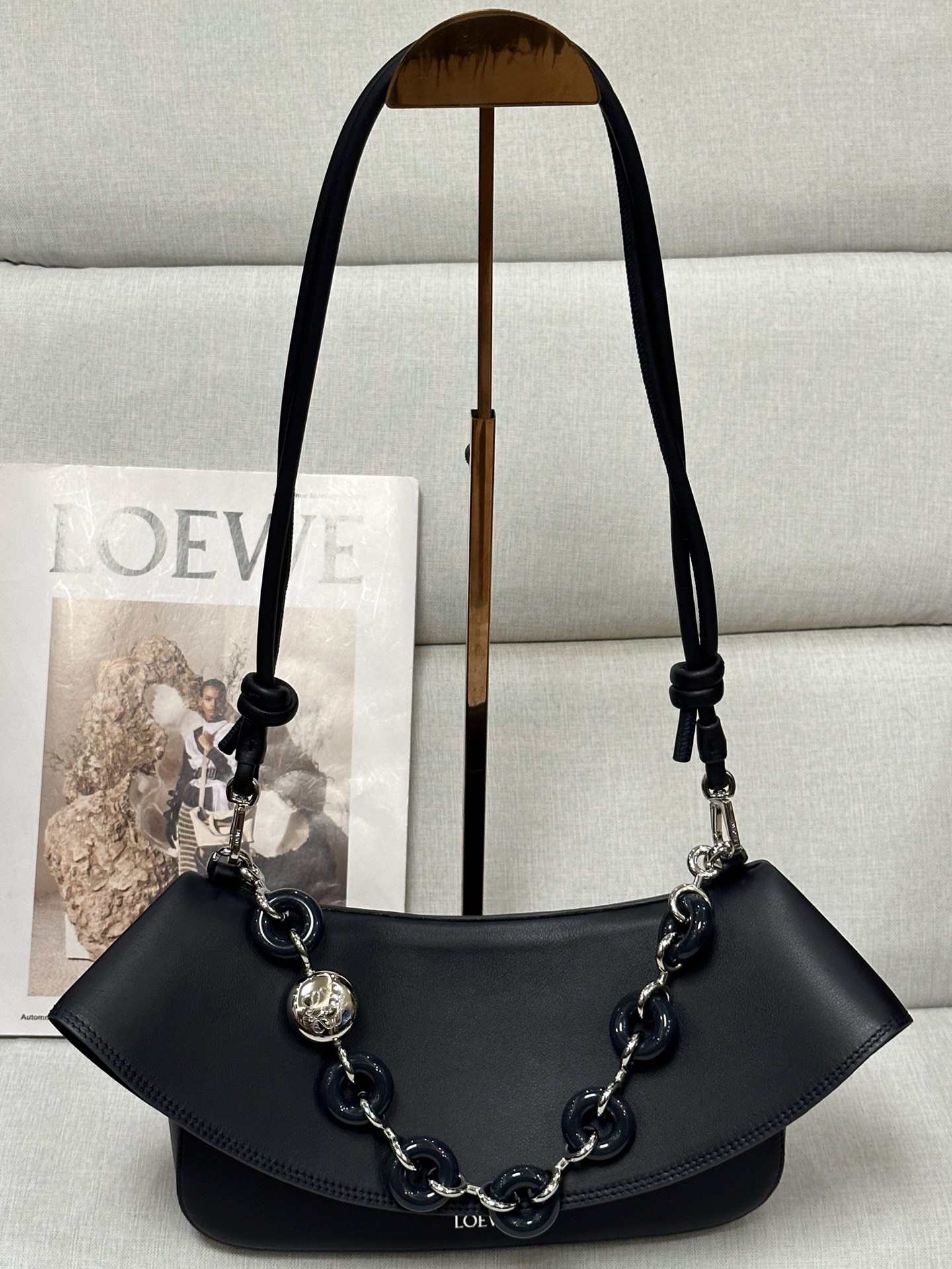 로에베 Loewe 7019 Smooth Calfskin Medium Ola Bag 26cm