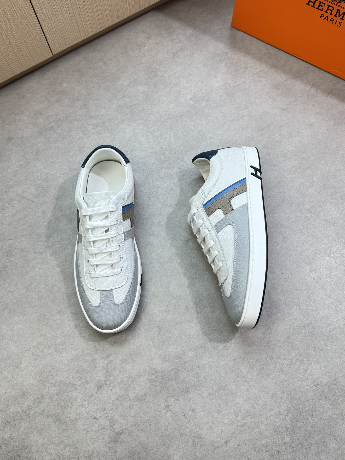 에르메스 Hermes 스니커즈