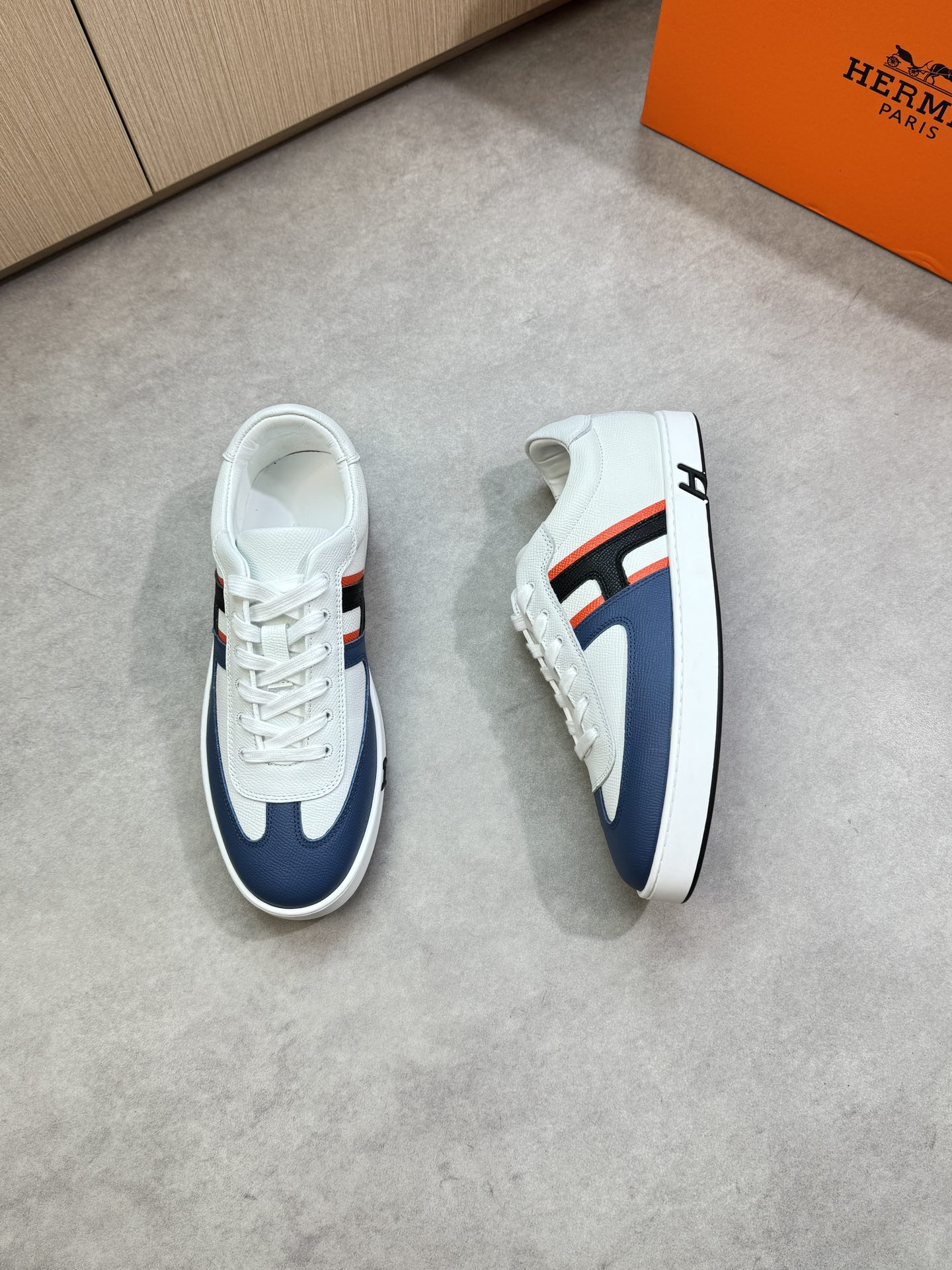 에르메스 Hermes 스니커즈