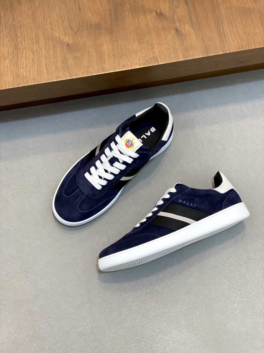 발리 BALLY 스니커즈