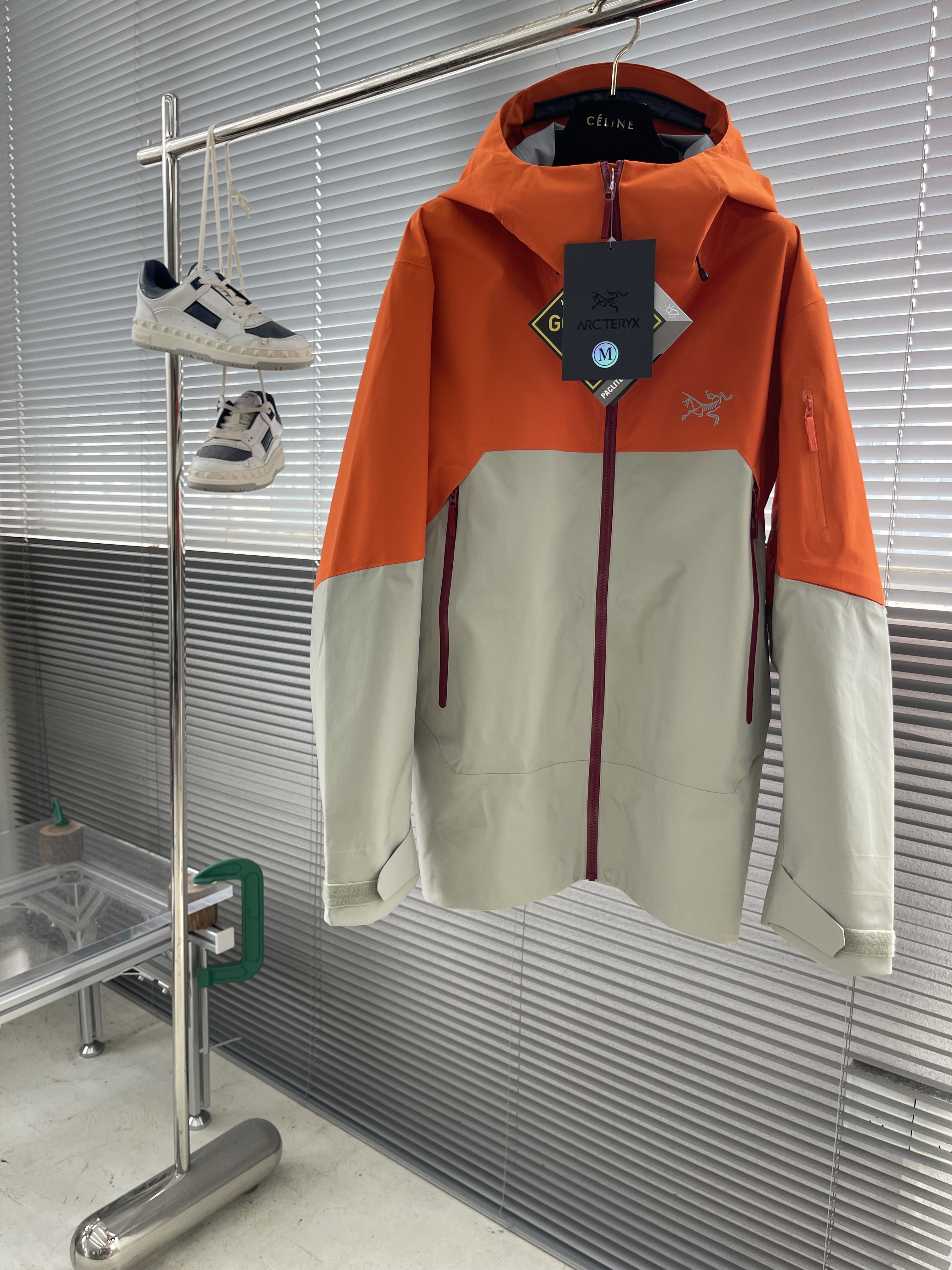 아크테릭스 ARC'TERYX 재킷