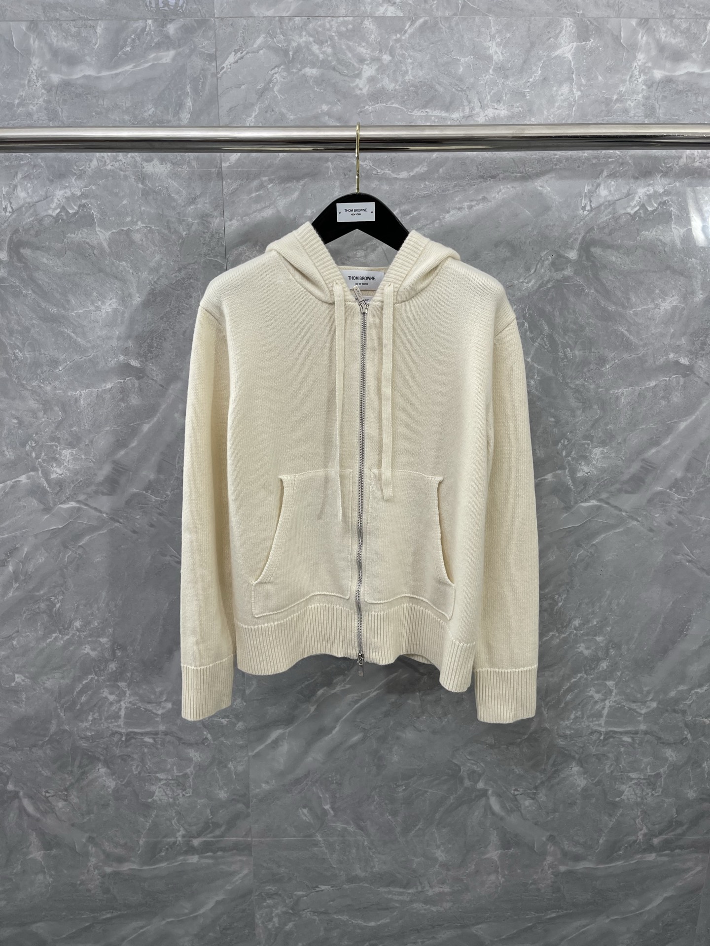 톰브라운 Thom Browne 후드 집업