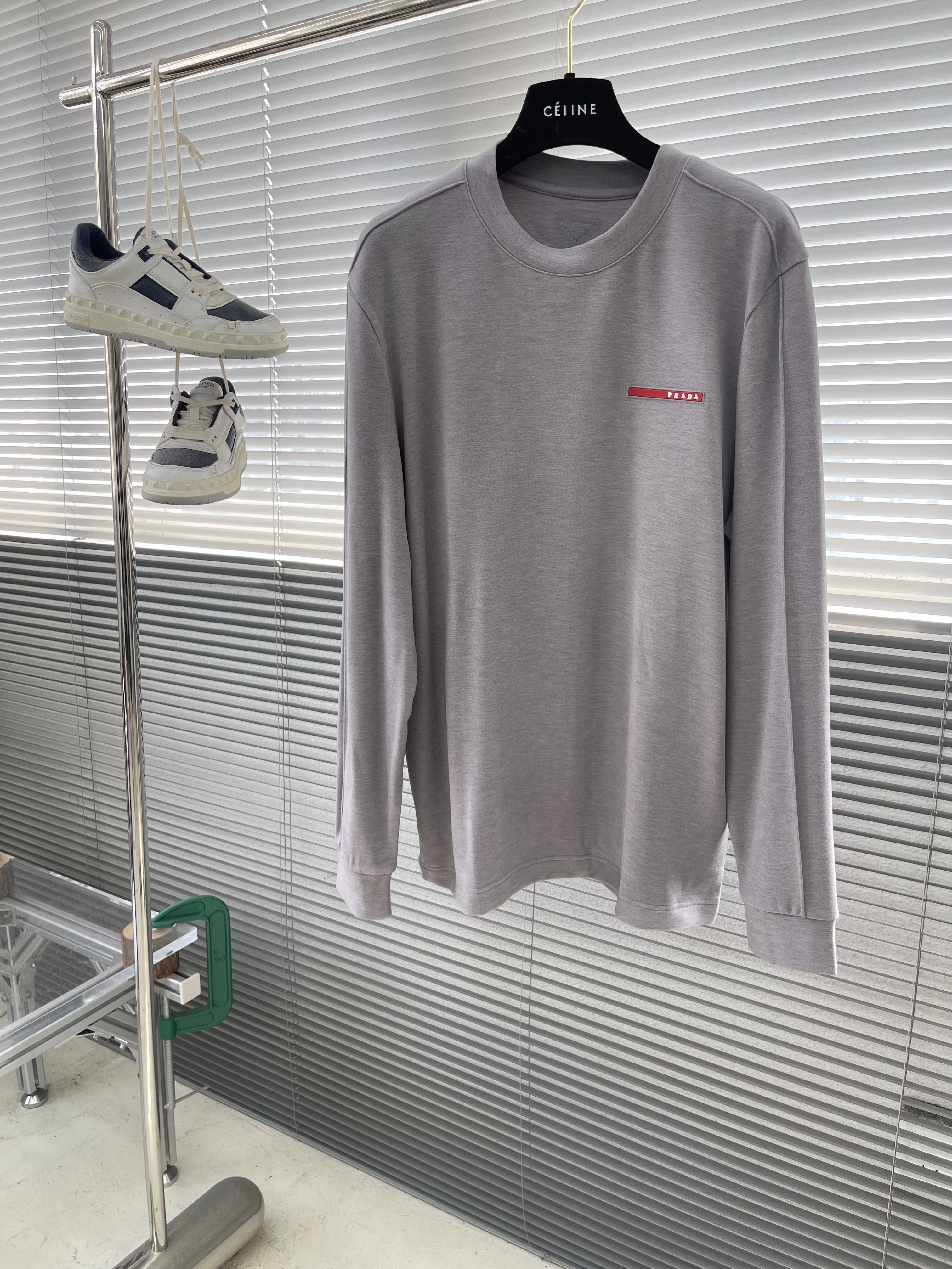 프라다 Prada 긴팔 티셔츠