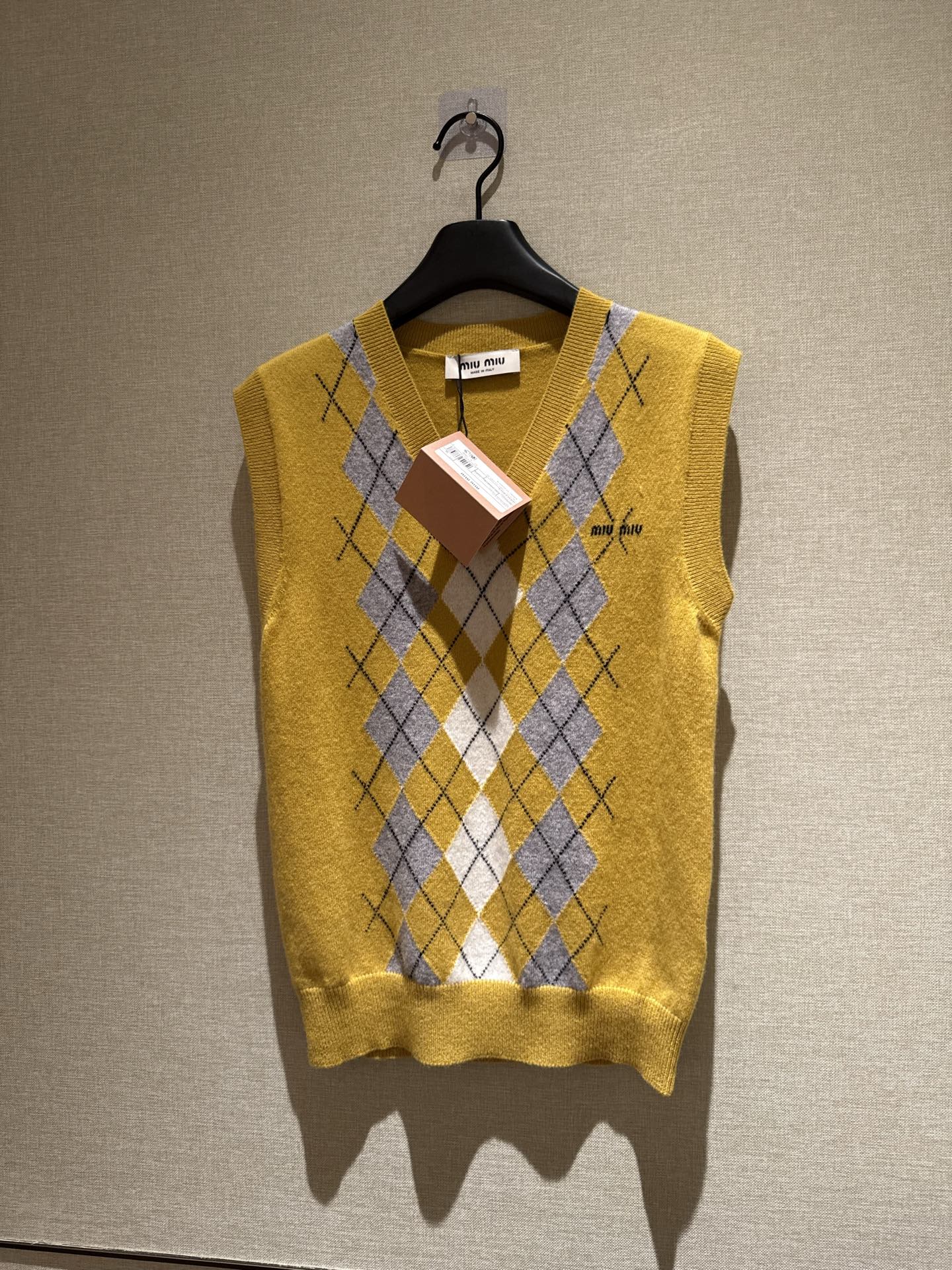 미우 미우 Miu Miu 조끼