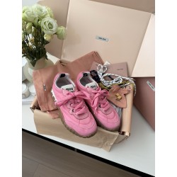 미우 미우 Miu Miu 스니커즈