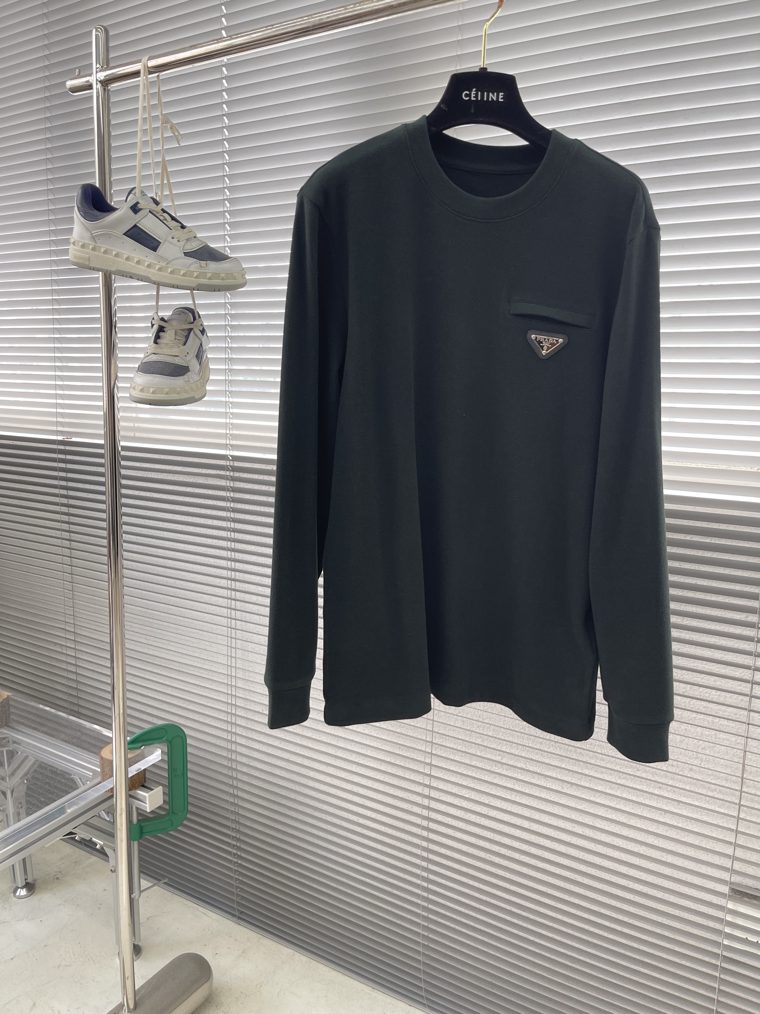 프라다 Prada 긴팔 티셔츠