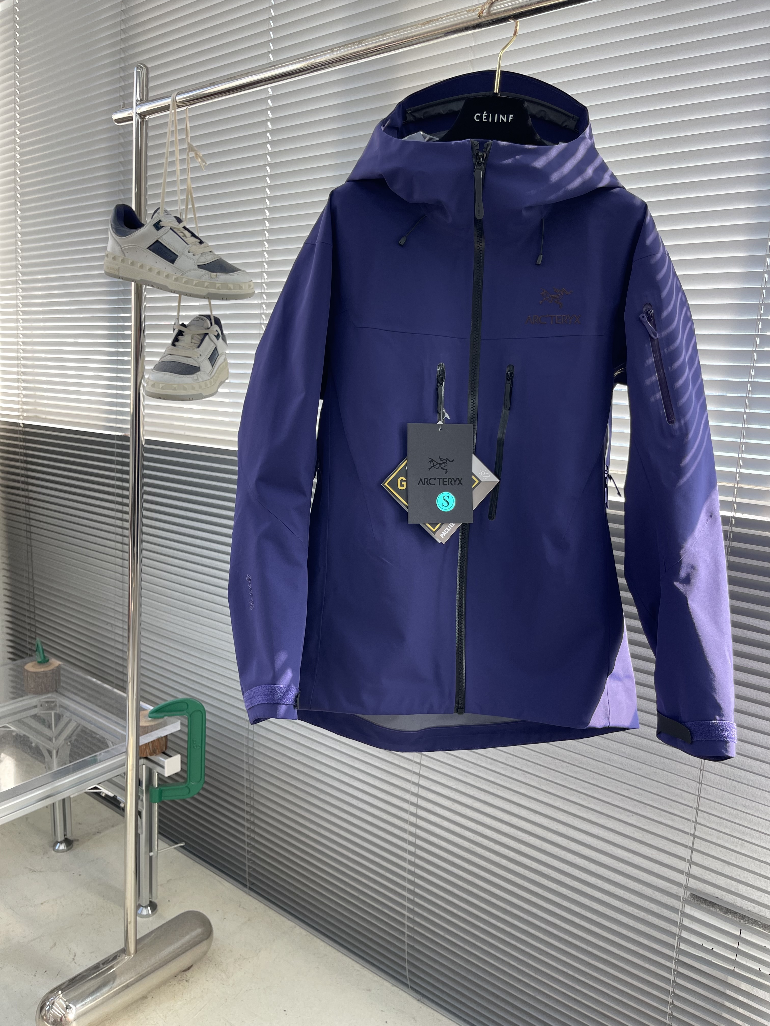 아크테릭스 ARC'TERYX 재킷