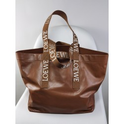 로에베 Loewe 2205 Fold Shopper in Paper Calfskin