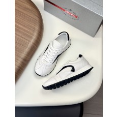 프라다 Prada 스니커즈