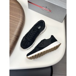 프라다 Prada 스니커즈