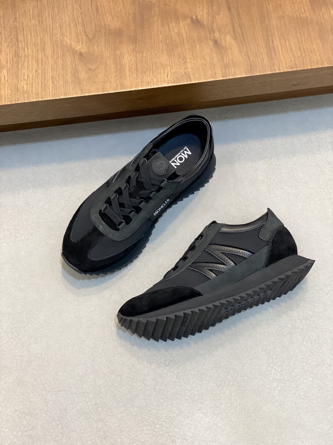 몽클레어 Moncler 스니커즈