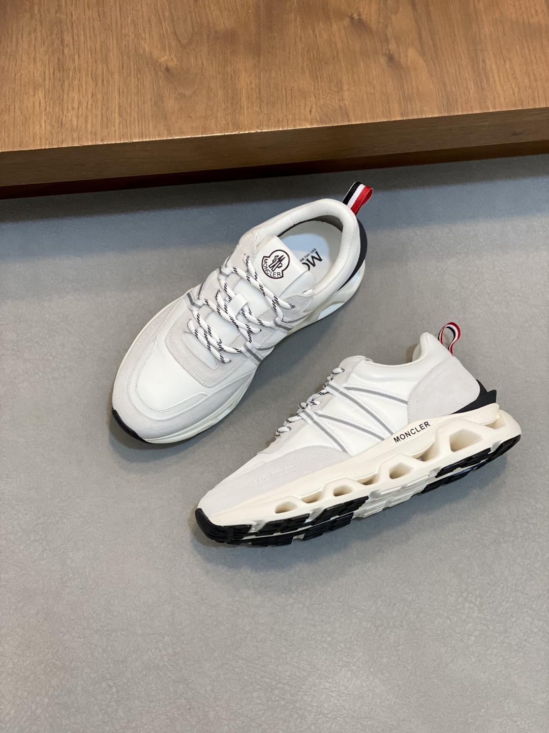 몽클레어 Moncler 스니커즈
