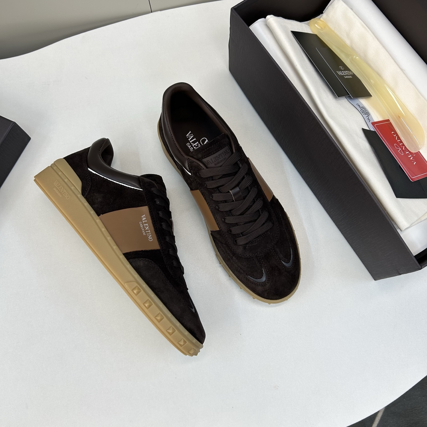 발렌티노 Valentino 스니커즈