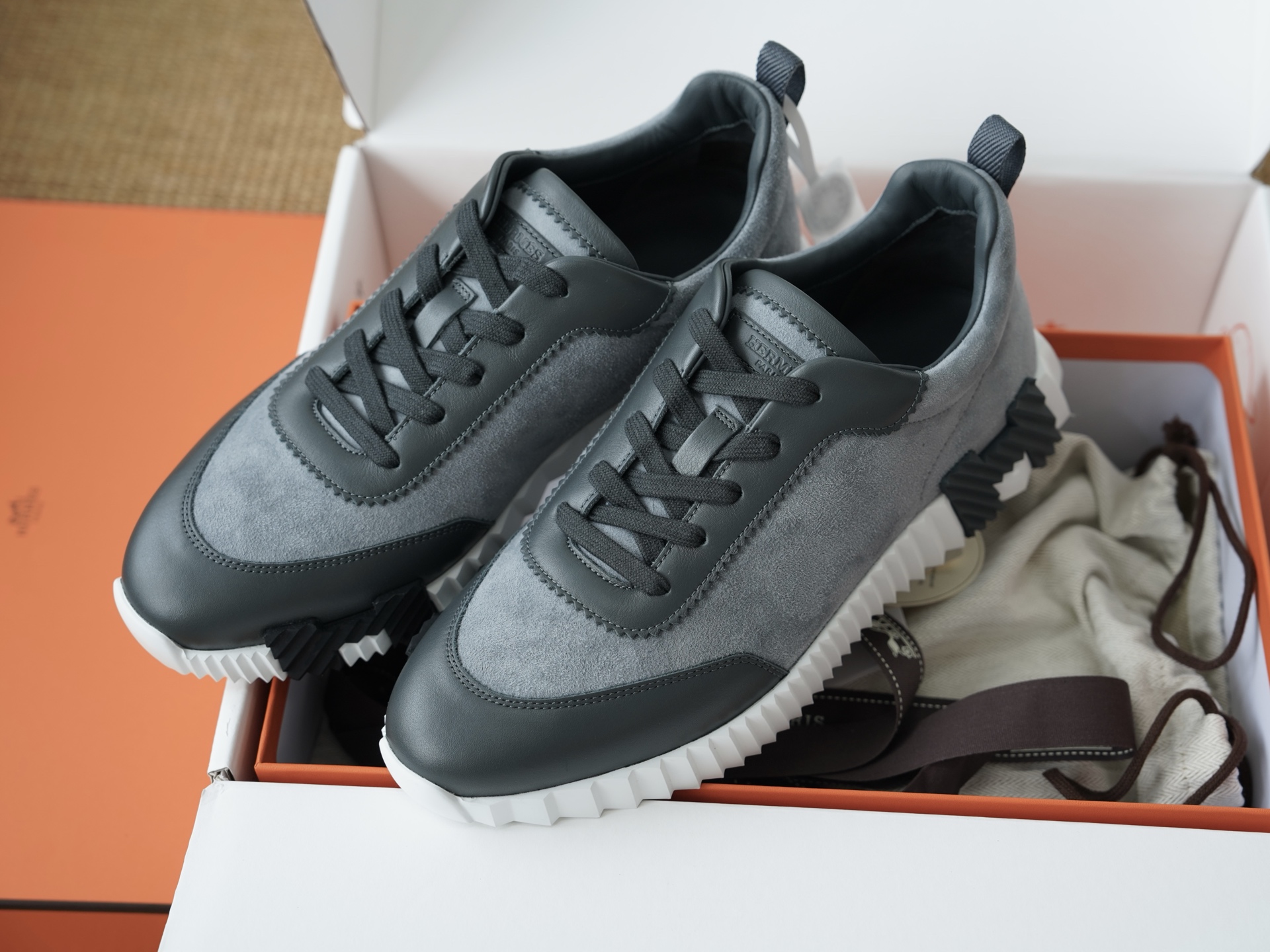 에르메스 Hermes Bouncing 스니커즈