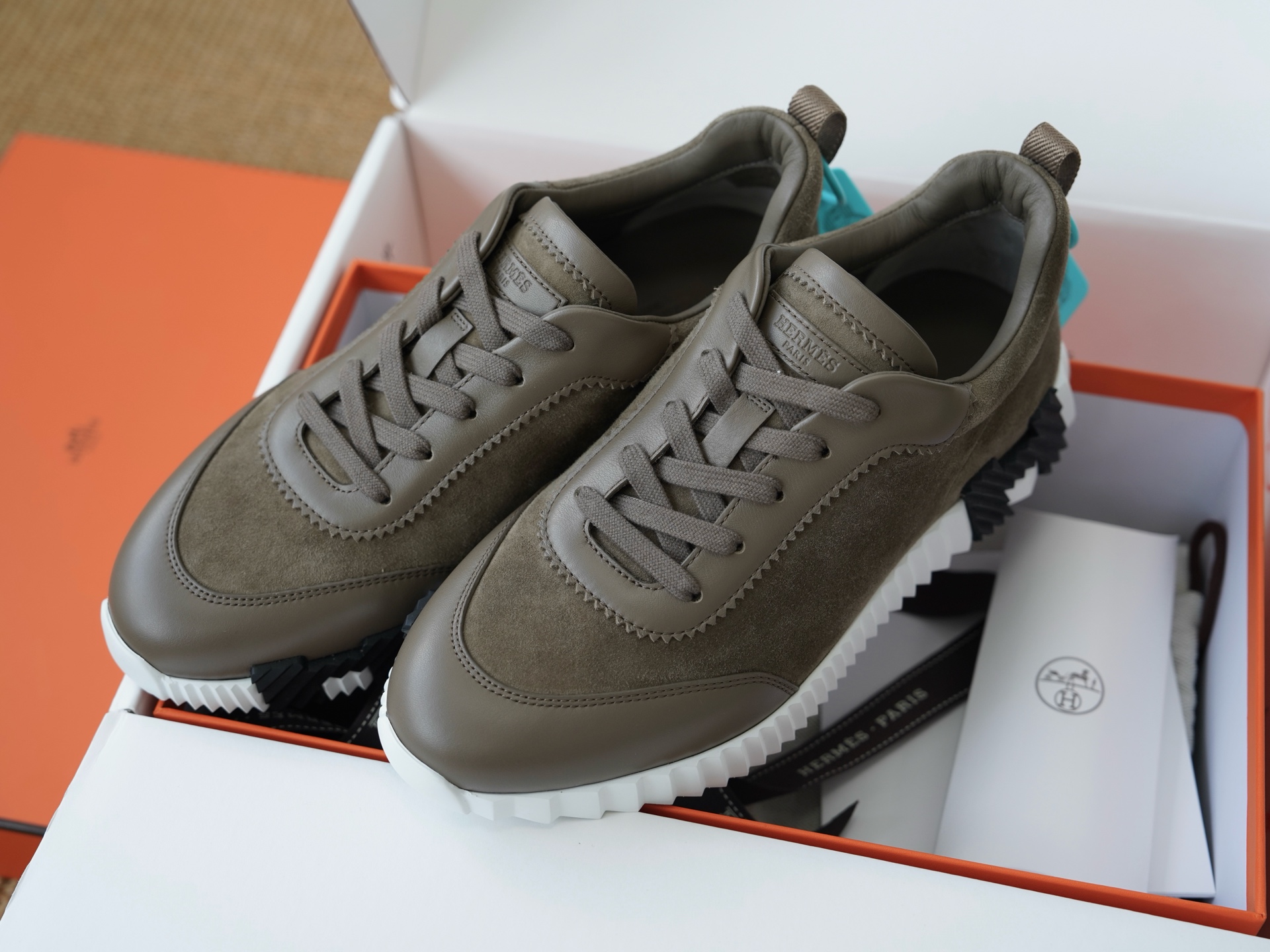 에르메스 Hermes Bouncing 스니커즈