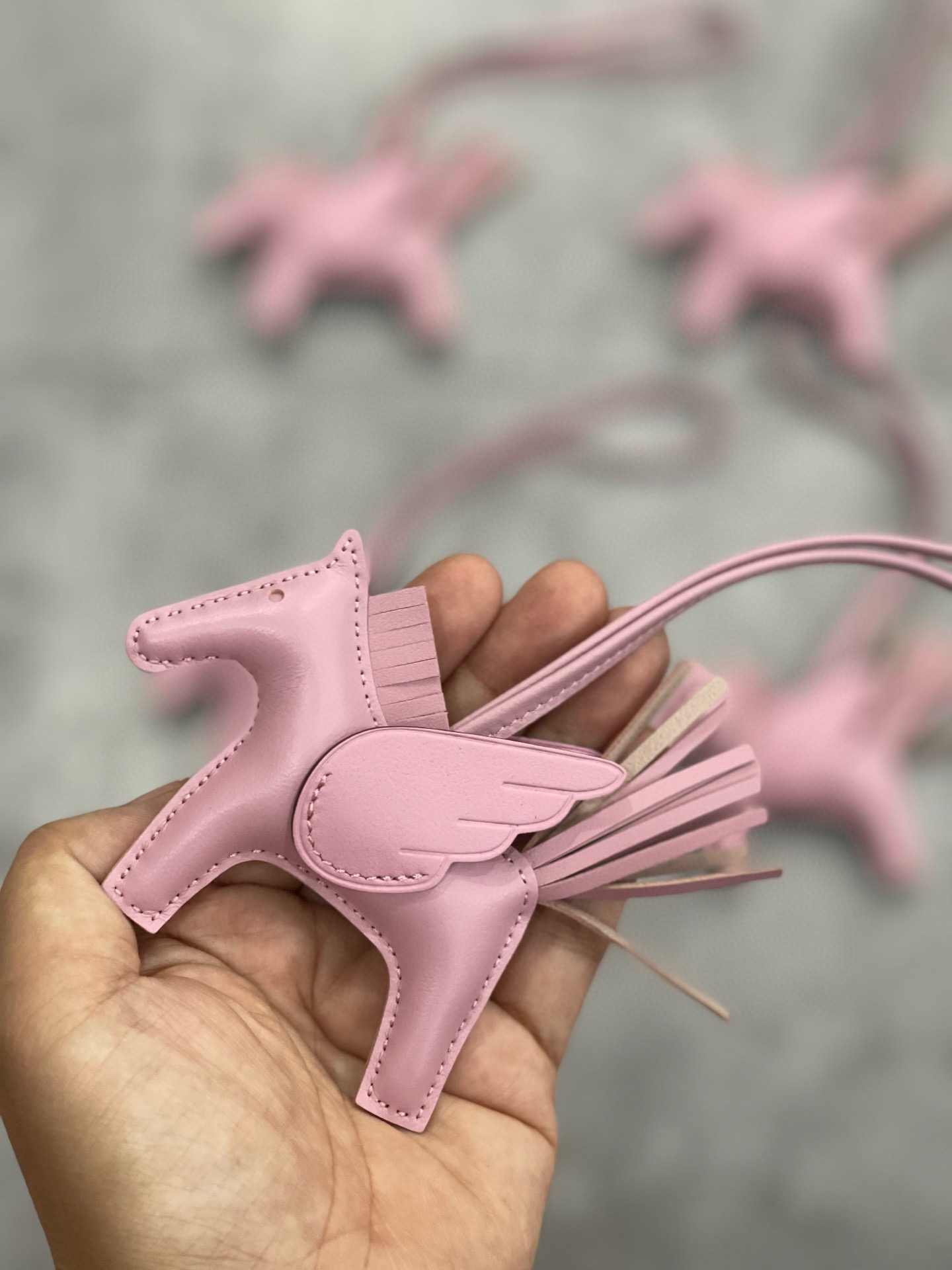 에르메스 Hermes Rodeo Charm Milo and Swift 0360279L58P purple