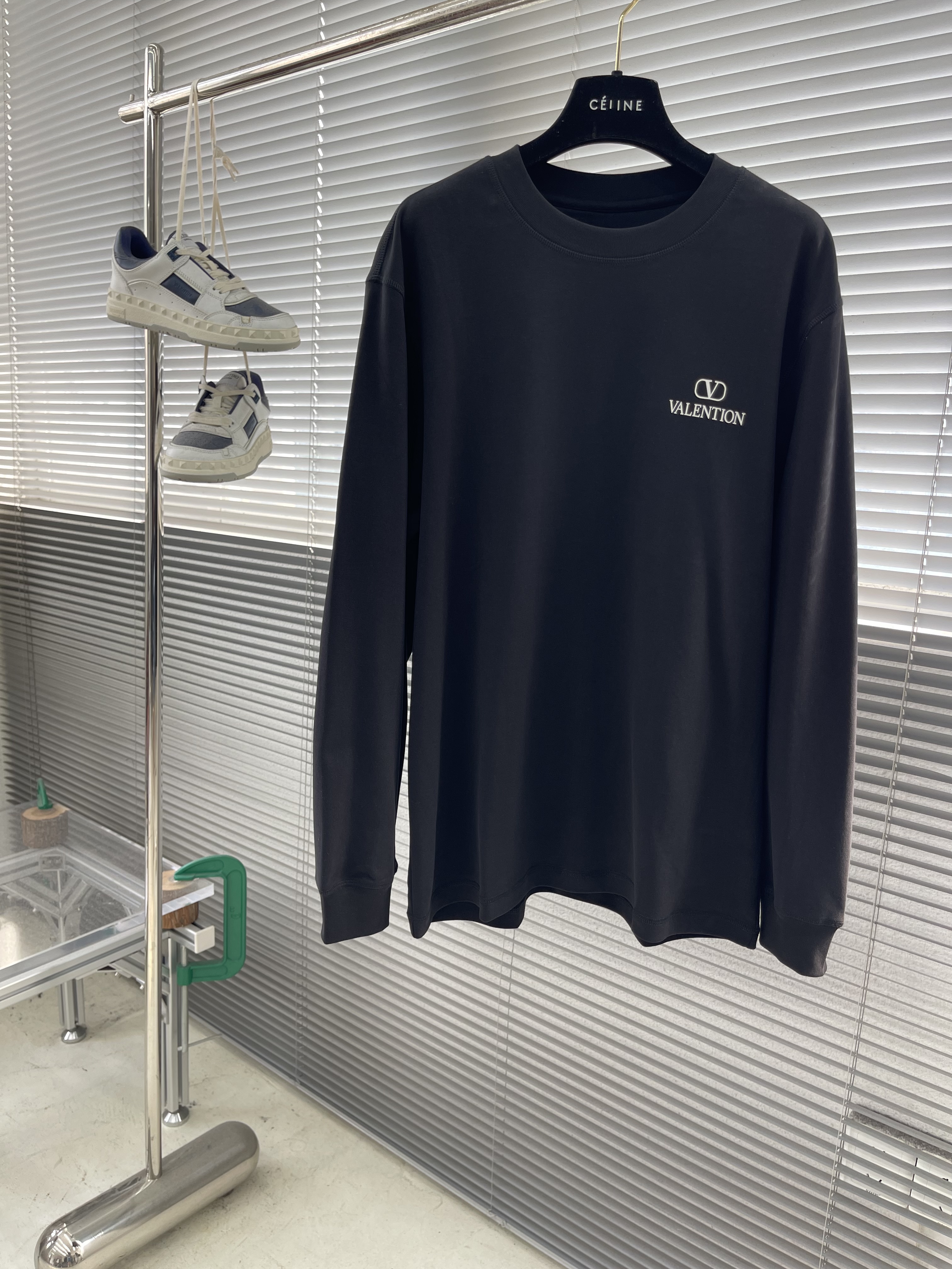 발렌티노 Valentino 긴팔 티셔츠