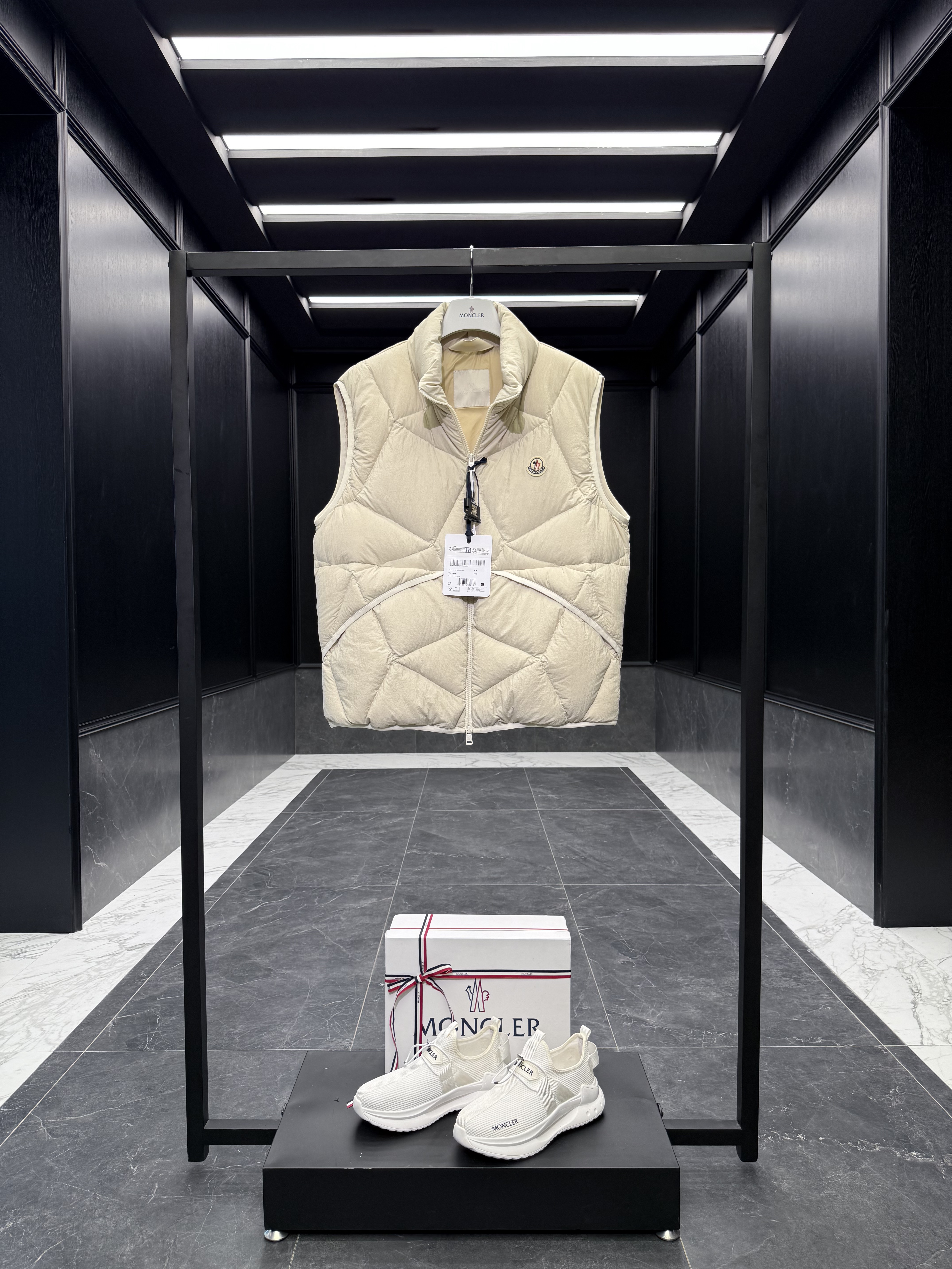 몽클레어 Moncler Vendavel 조끼 패딩。