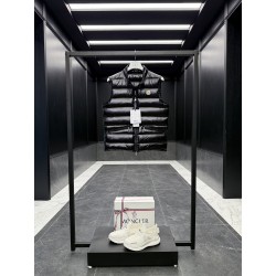 몽클레어 Moncler GUI  조끼 패딩