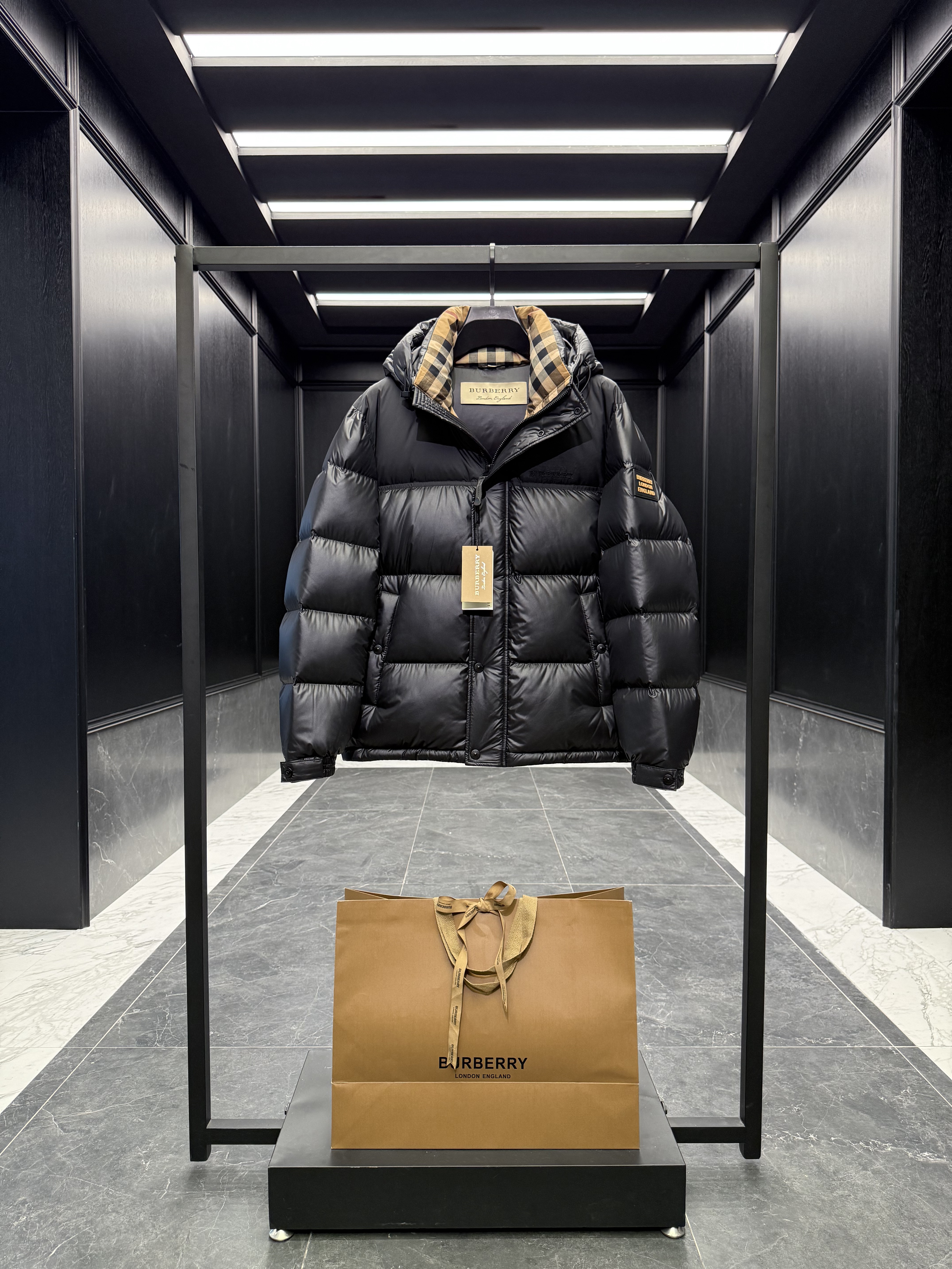 버버리 Burberry 다운재킷