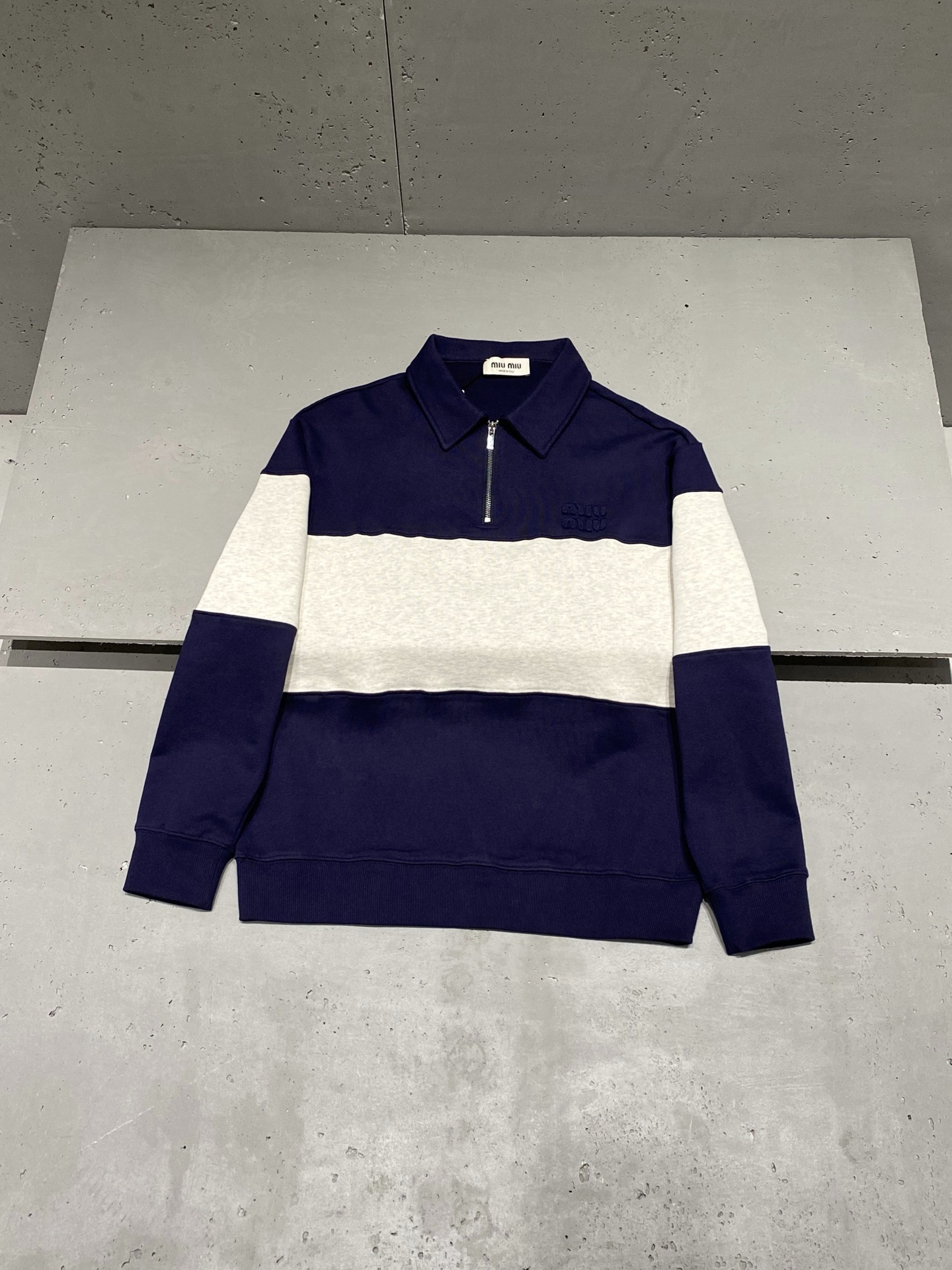 미우 미우 Miu Miu  맨투맨 집업