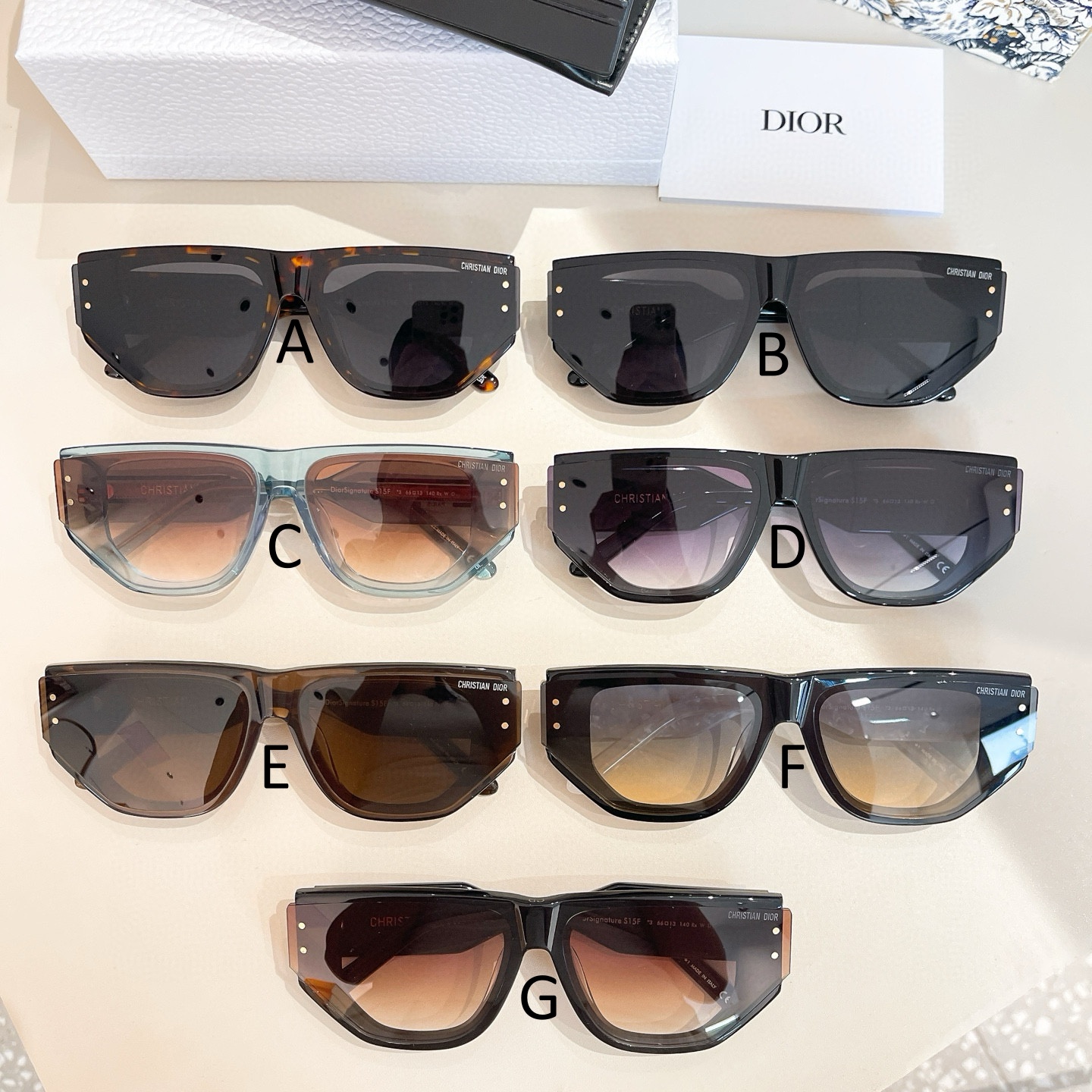 디올 Dior Signature S15F 66口13-140