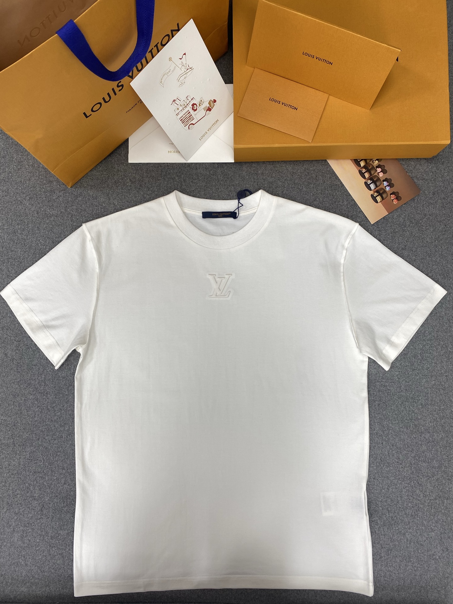 루이비통 Louis Vuitton 반팔 티셔츠