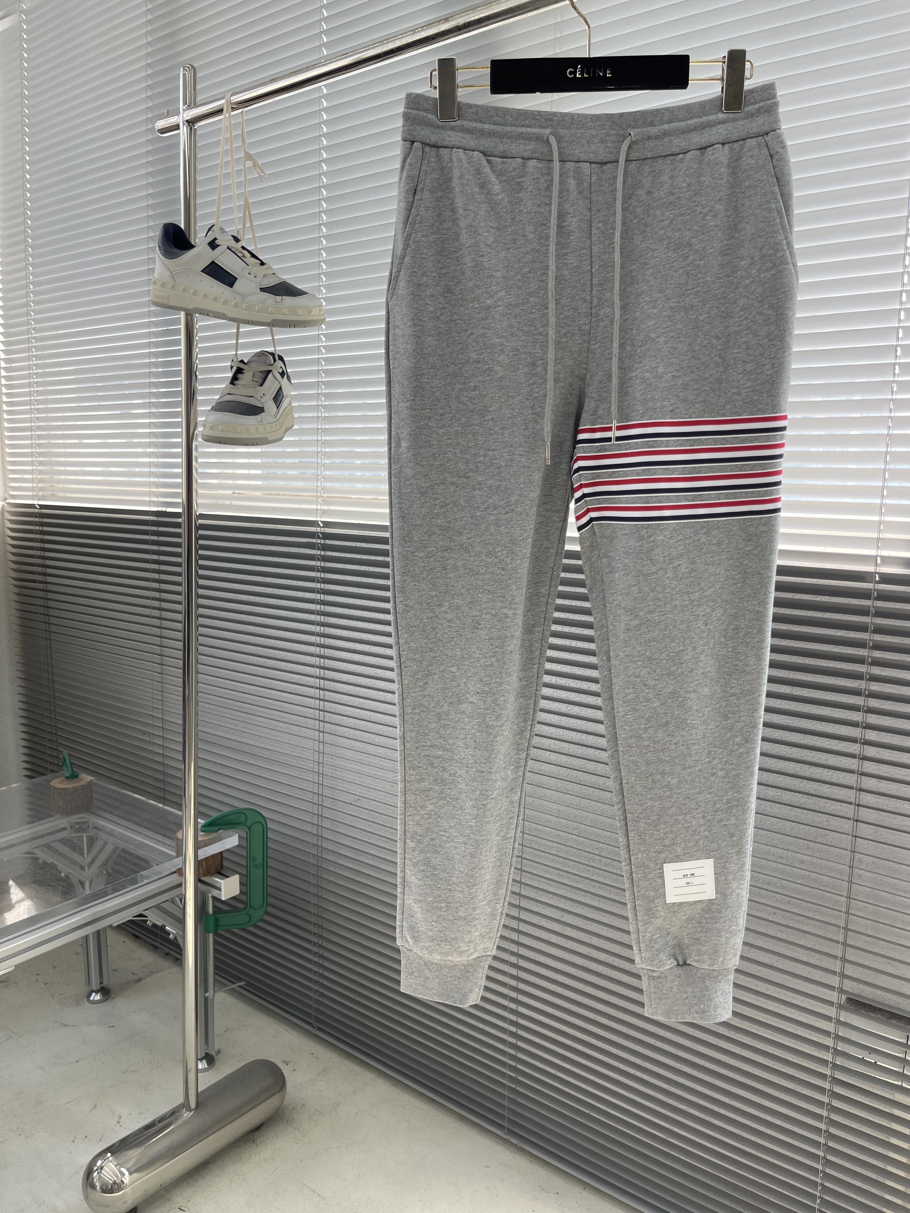 톰브라운 Thom Browne 바지