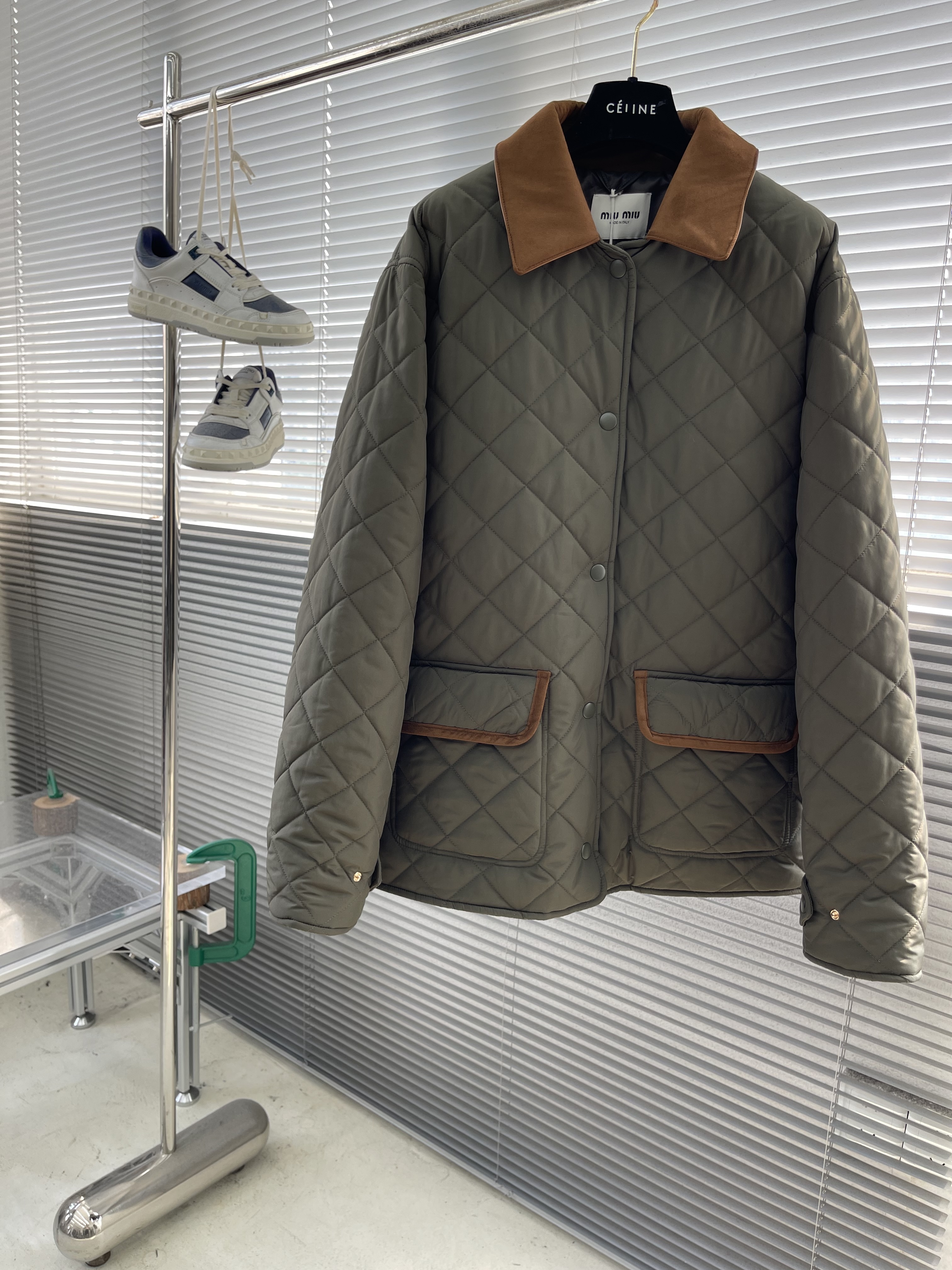 미우 미우 Miu Miu 다운재킷