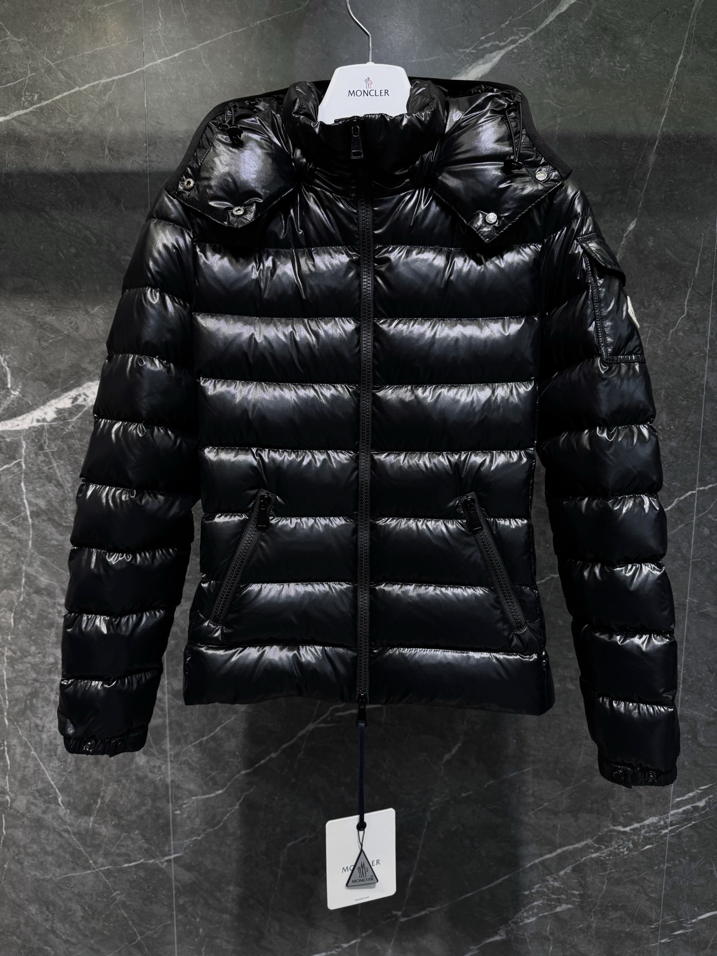 몽클레어 Moncler Bady 다운재킷.