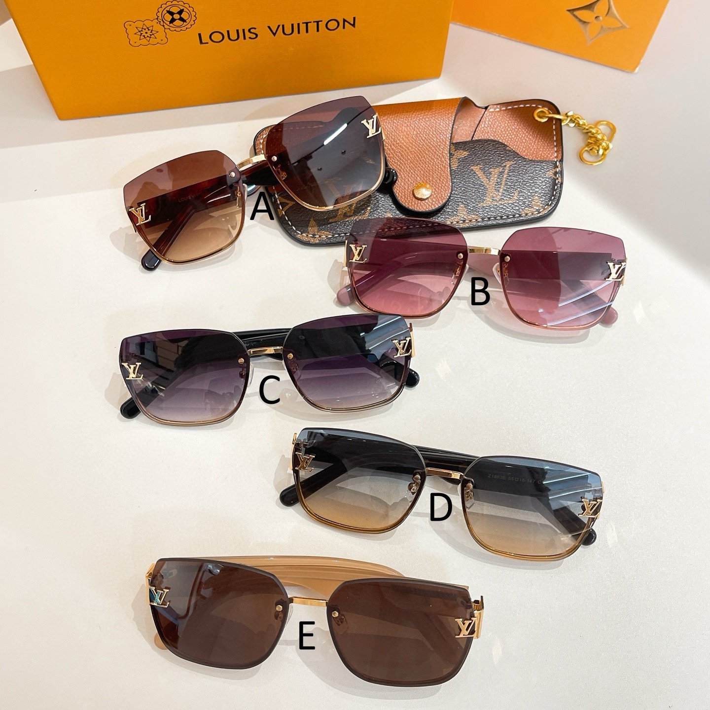 루이비통 Louis Vuitton Z1863E 55口16-147