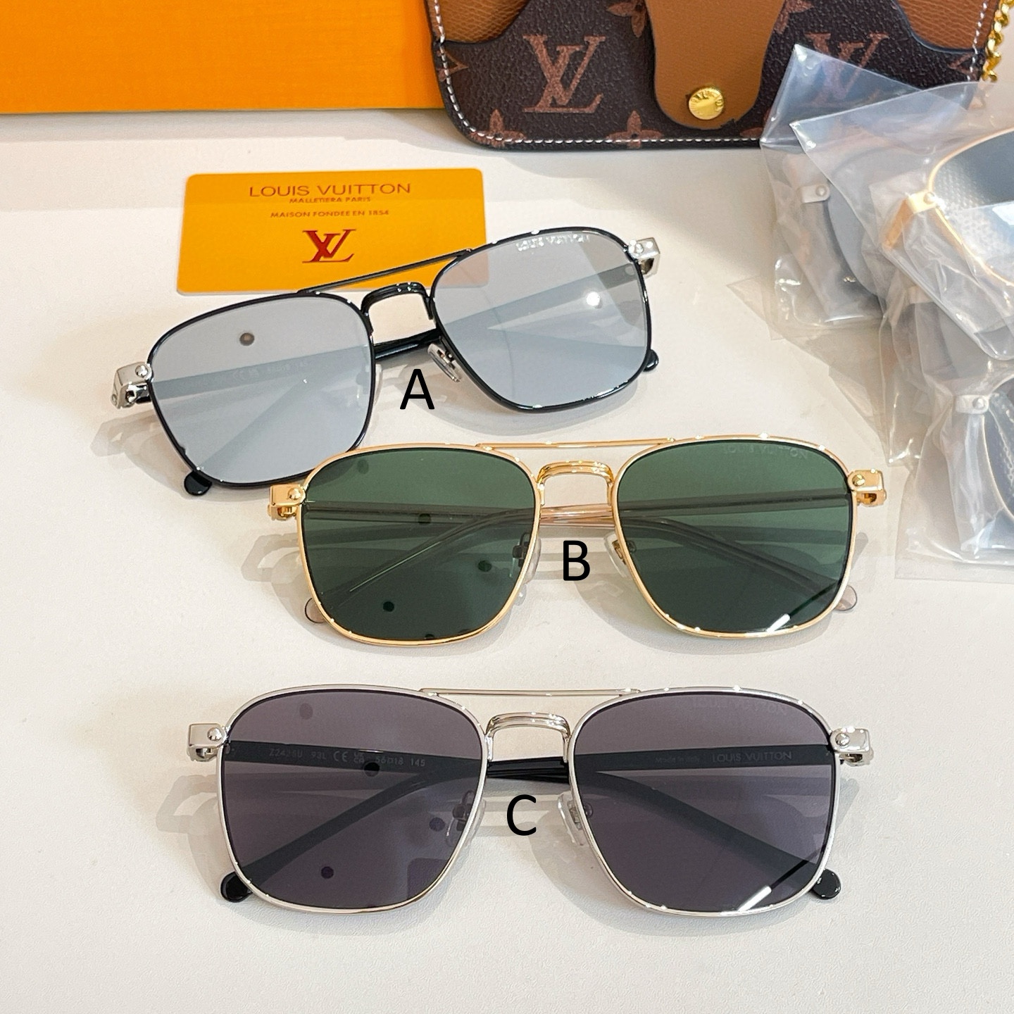 루이비통 Louis Vuitton Z2021U 51口20-140