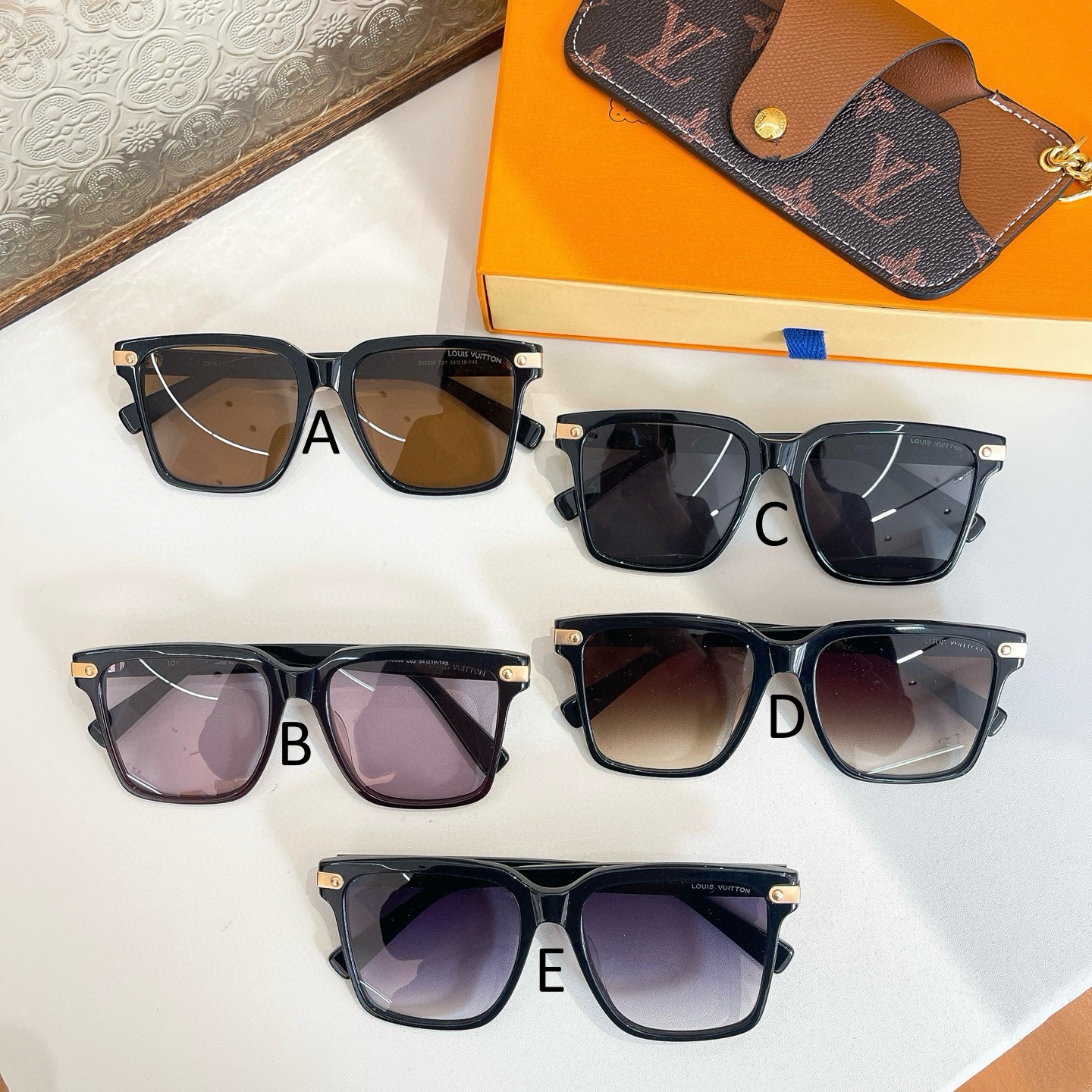 루이비통 Louis Vuitton Z02308 57口16-145