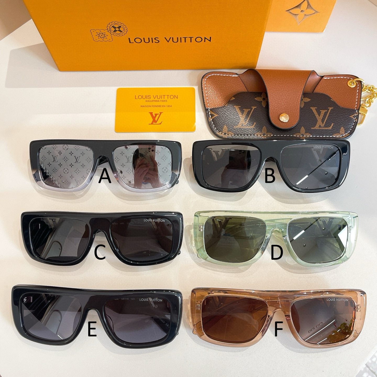 루이비통 Louis Vuitton Z2872U 55口18-145