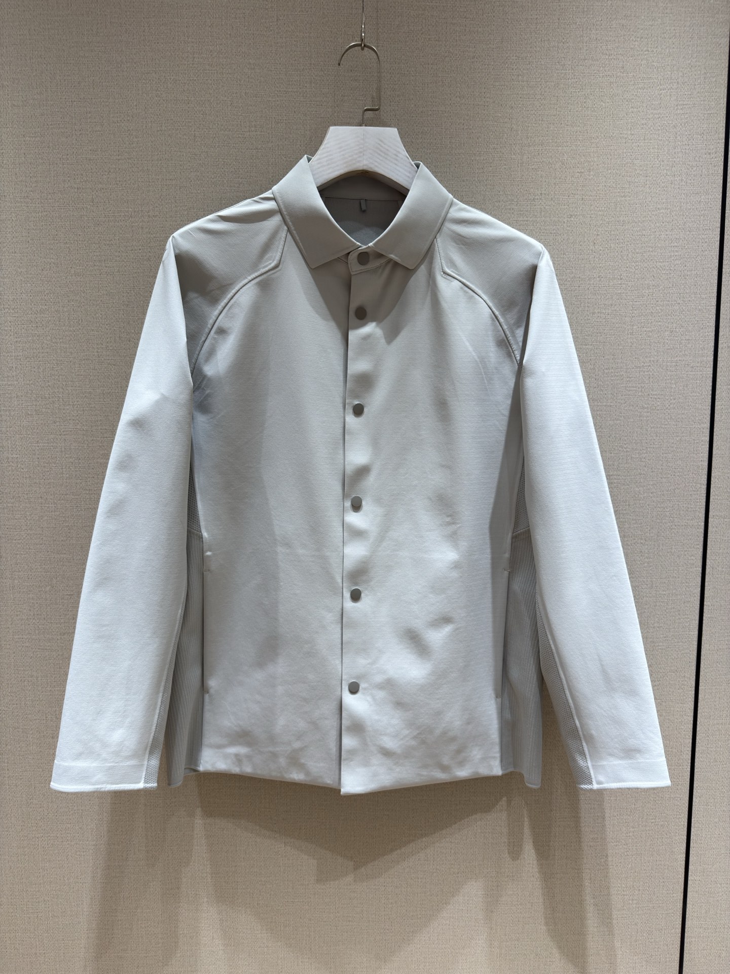 아크테릭스 ARC'TERYX 재킷