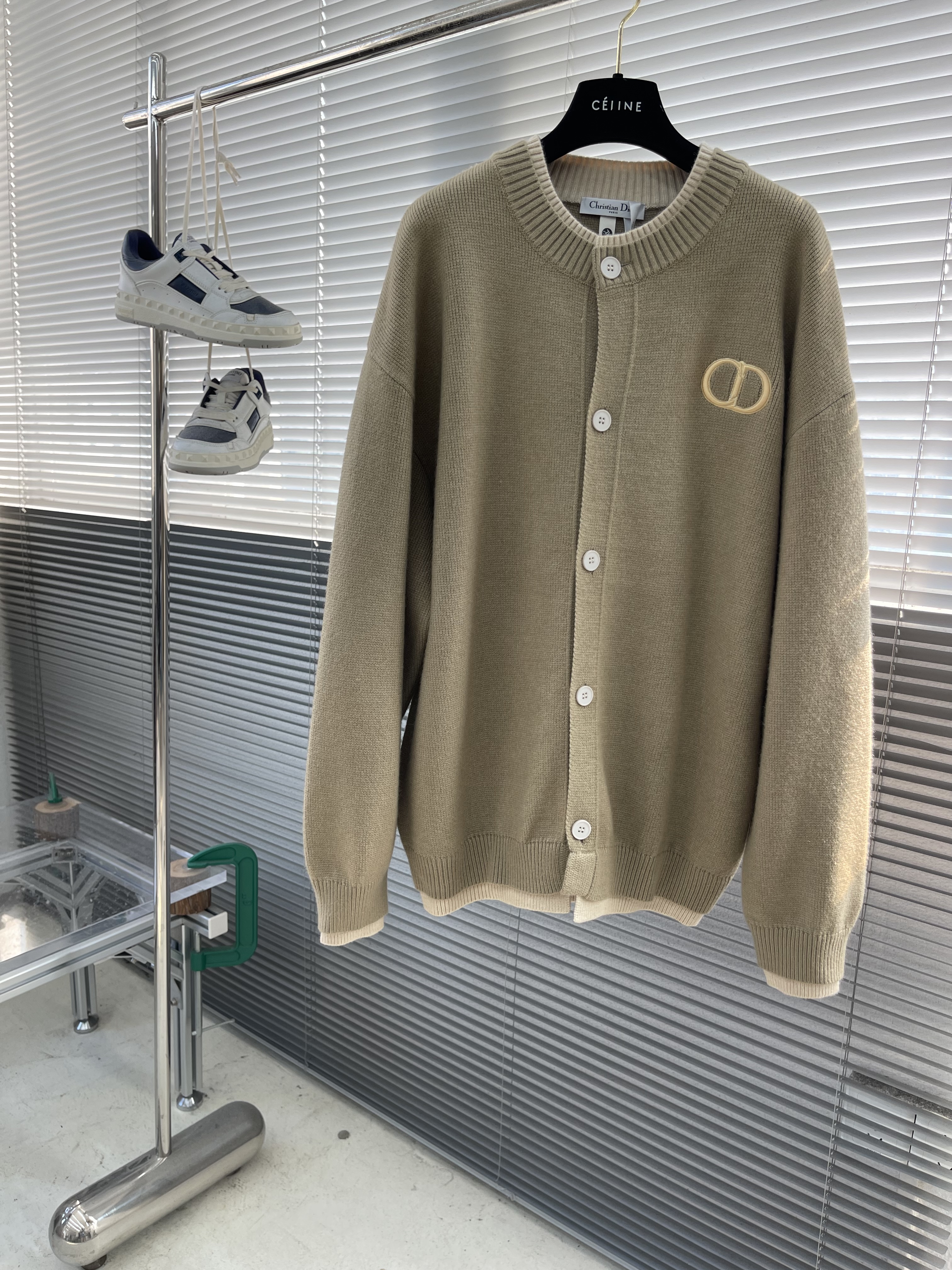 디올 DIOR 가디건