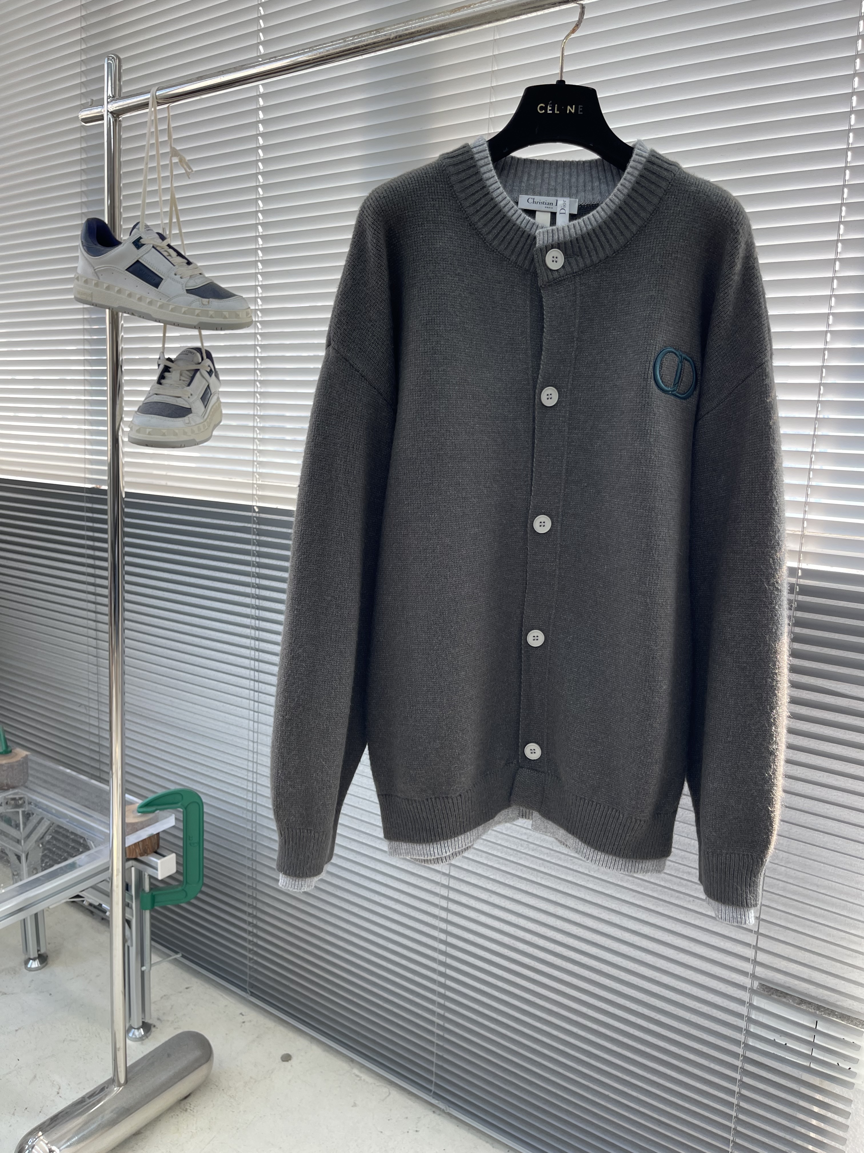 디올 DIOR 가디건